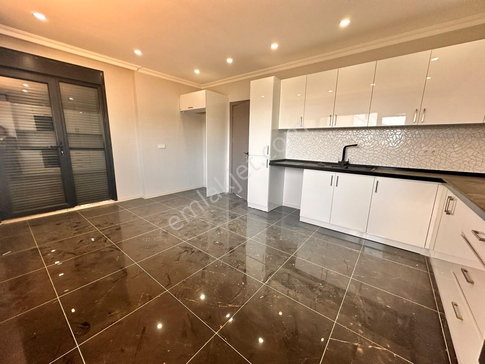Büyükçekmece Kumburgaz Halil Kara Konaklarında Kiralık Villa 4+1 - Görsel 12