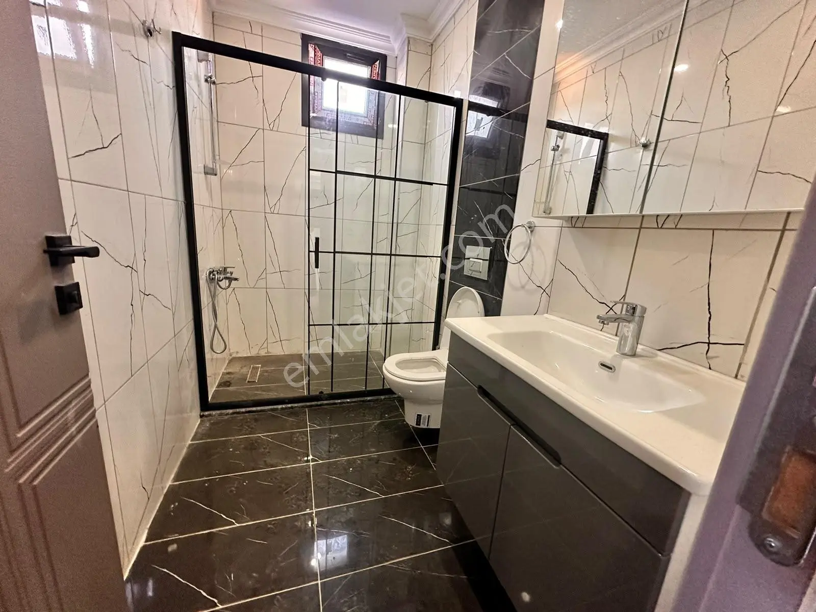 Büyükçekmece Kumburgaz Halil Kara Konaklarında Kiralık Villa 4+1 - Görsel 2