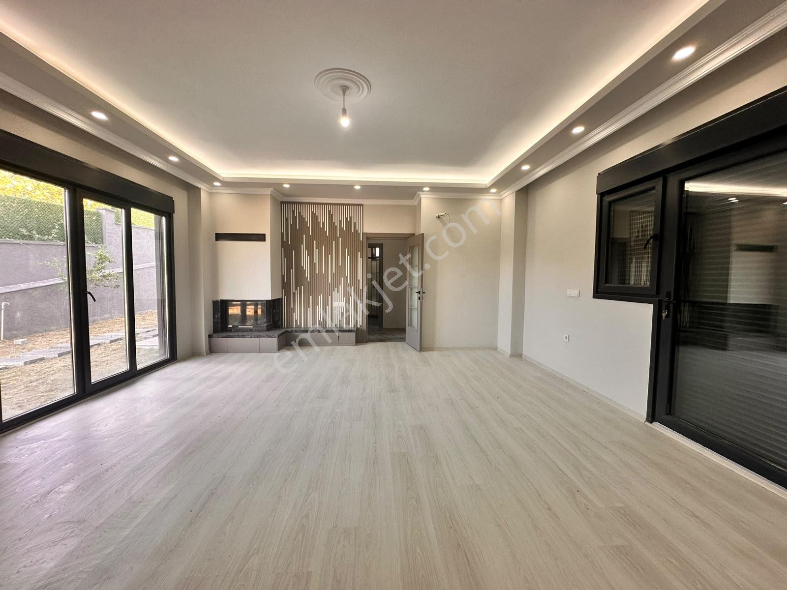 Büyükçekmece Kumburgaz Halil Kara Konaklarında Kiralık Villa 4+1 - Görsel 22