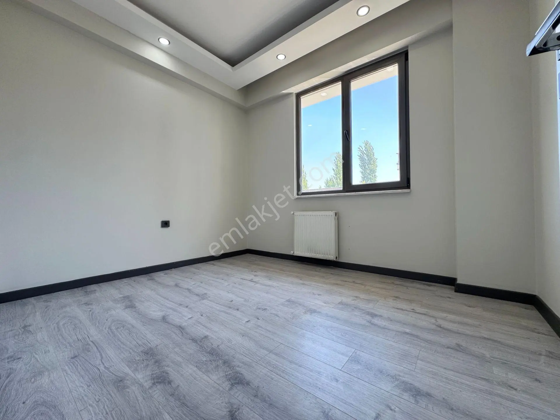 Yetkili Güç'ten İkizçay'da Ön Cephe Kombili Ayrı Mutfaklı Lüx Satılık 2+1 Daire - Görsel 6