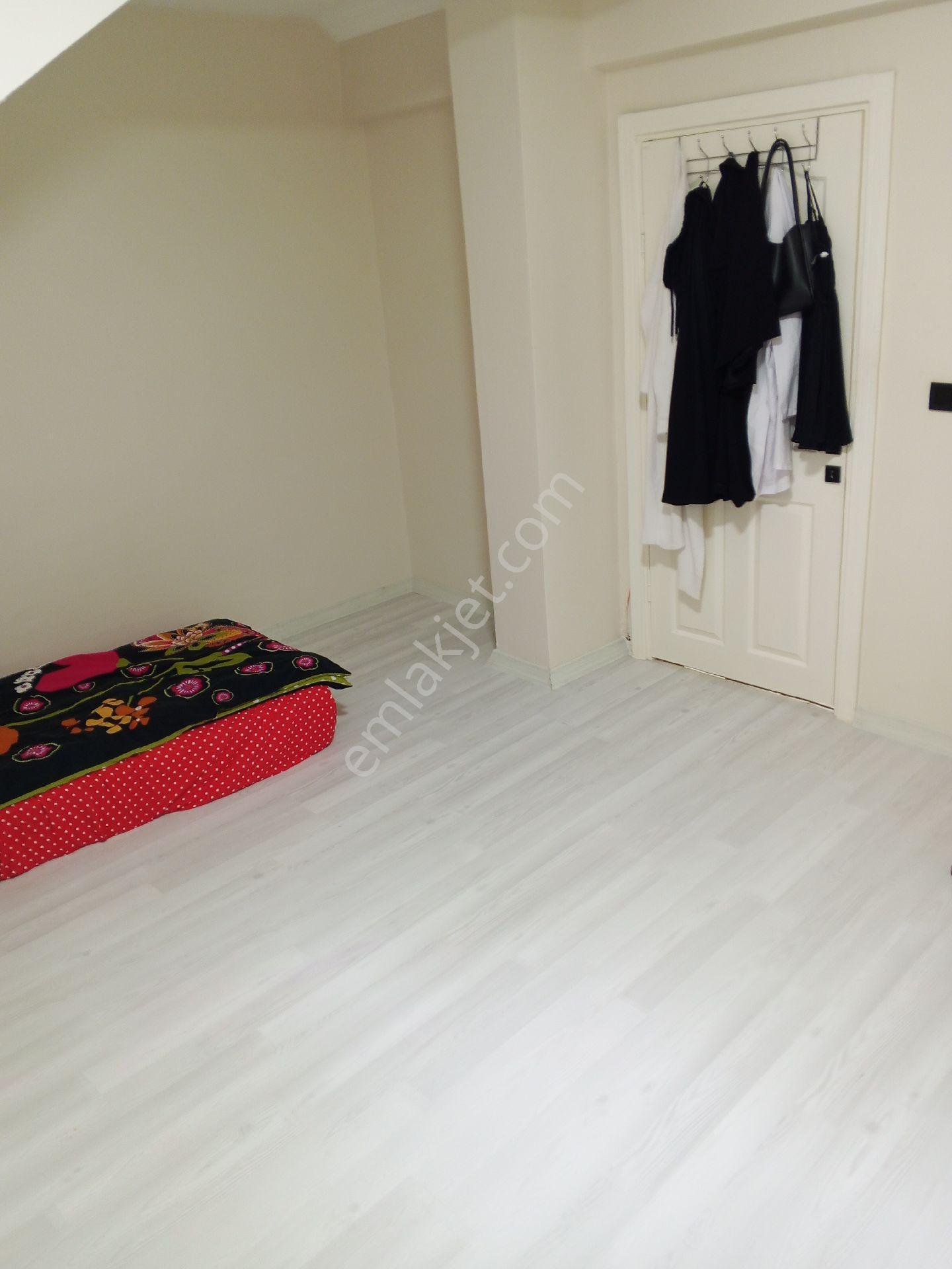 Metronun Dibinde Acil Satılık 3+1 Ters Dubleks Daire - Görsel 6