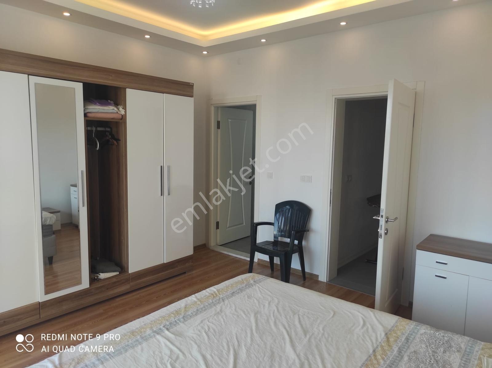 Kocaeli Karamürsel Kayacık Mah. Satılık Havuzlu Triplex Villa - Görsel 8