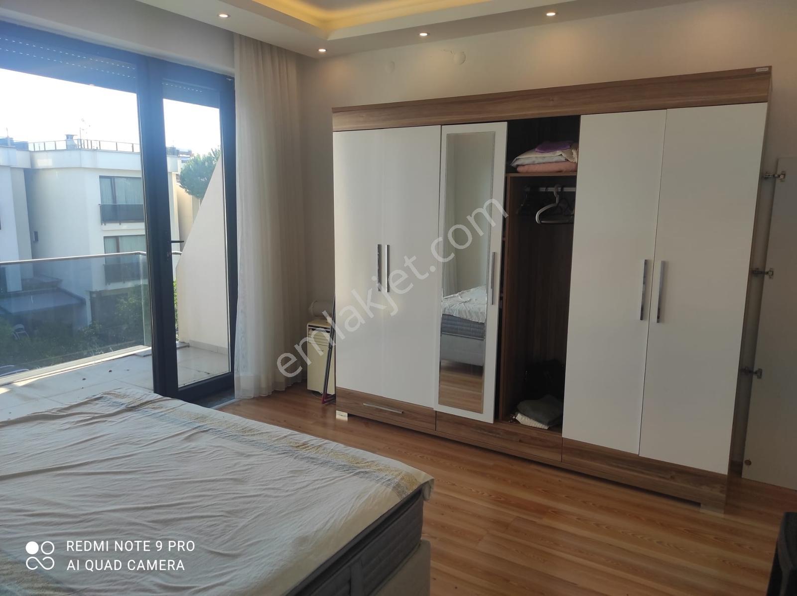 Kocaeli Karamürsel Kayacık Mah. Satılık Havuzlu Triplex Villa - Görsel 19