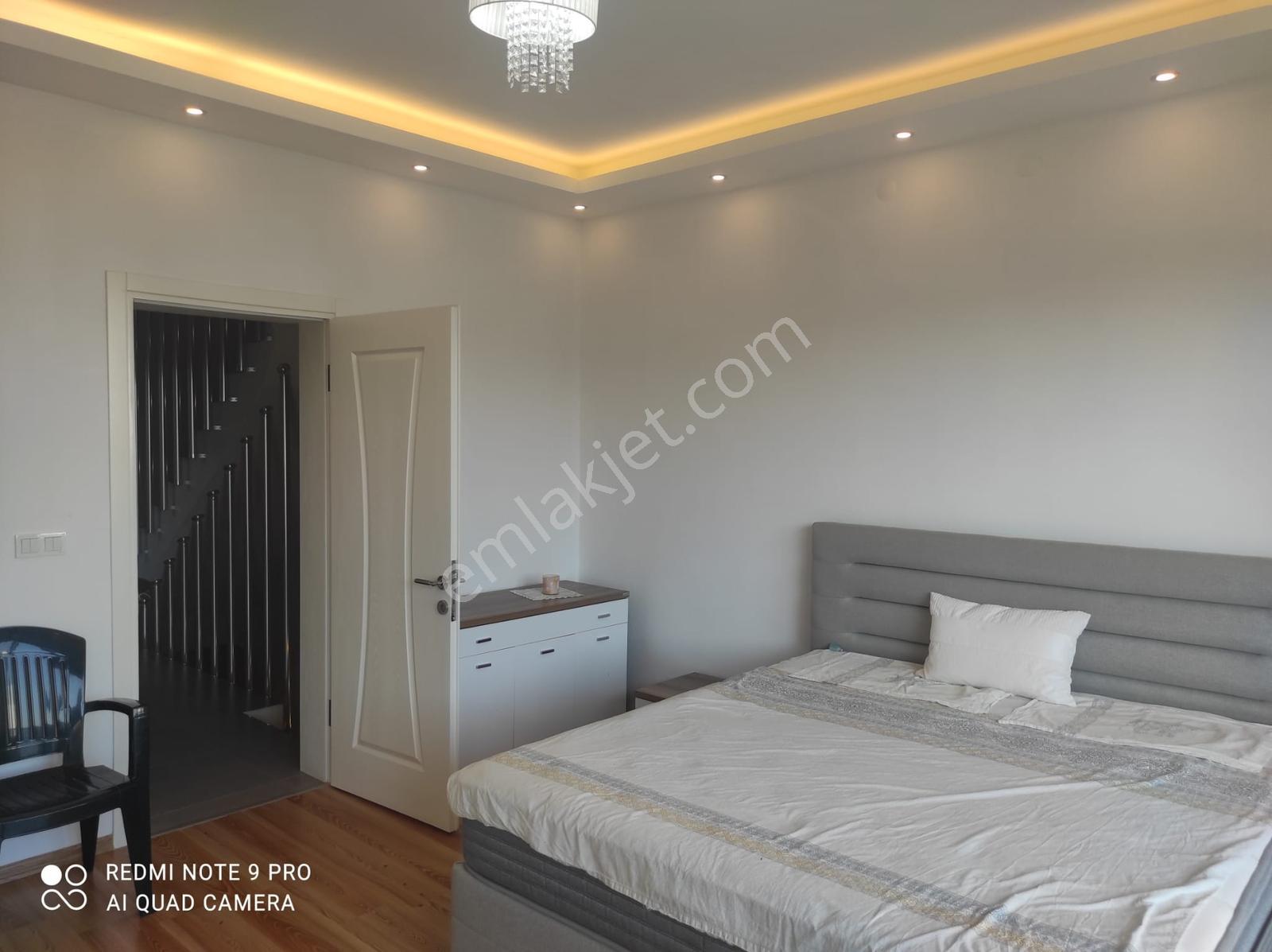 Kocaeli Karamürsel Kayacık Mah. Satılık Havuzlu Triplex Villa - Görsel 12
