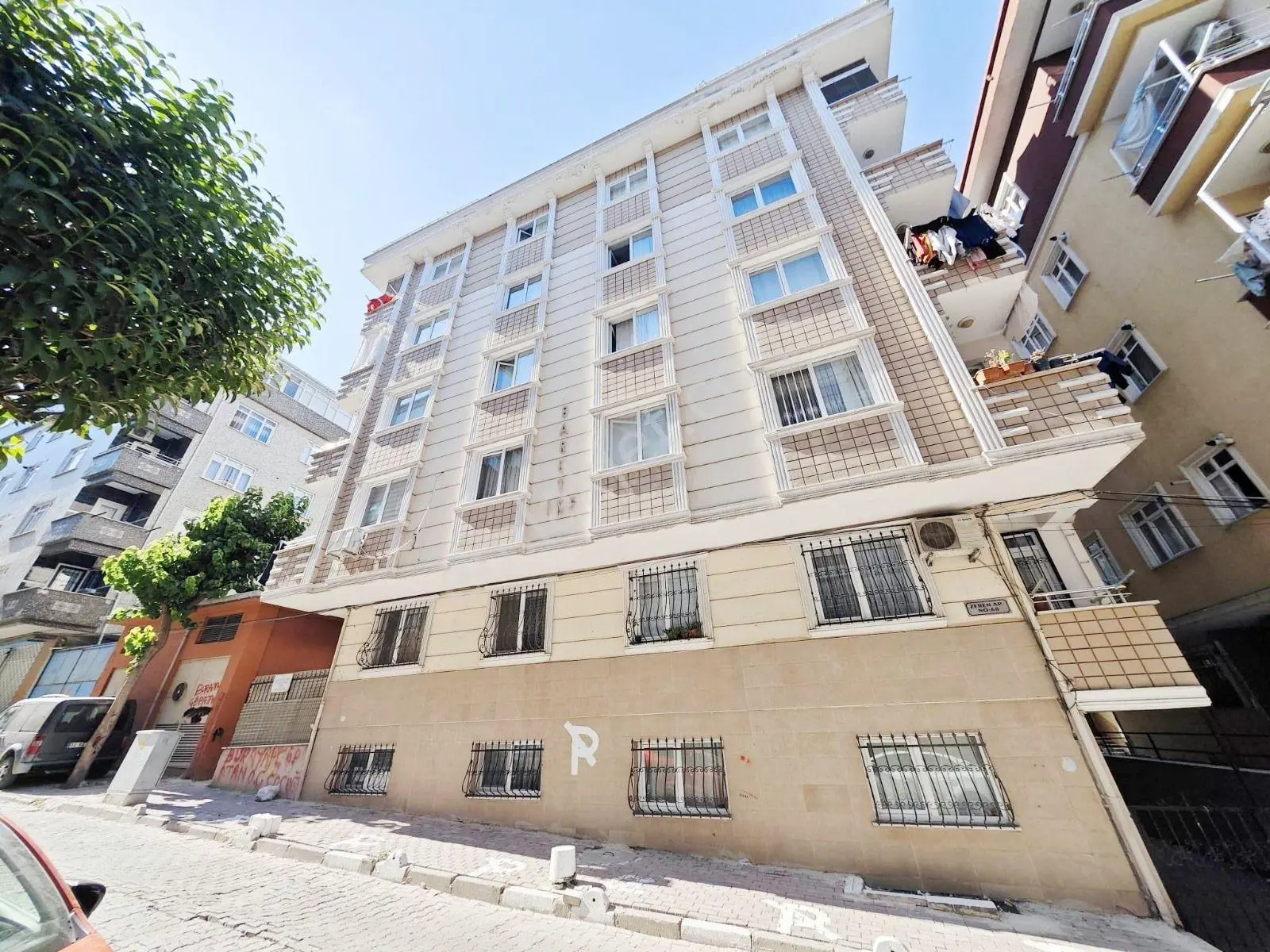 Fatih Emlak Tan 3 Kat 2+1 Krediye Uygun Asansörlü Daire