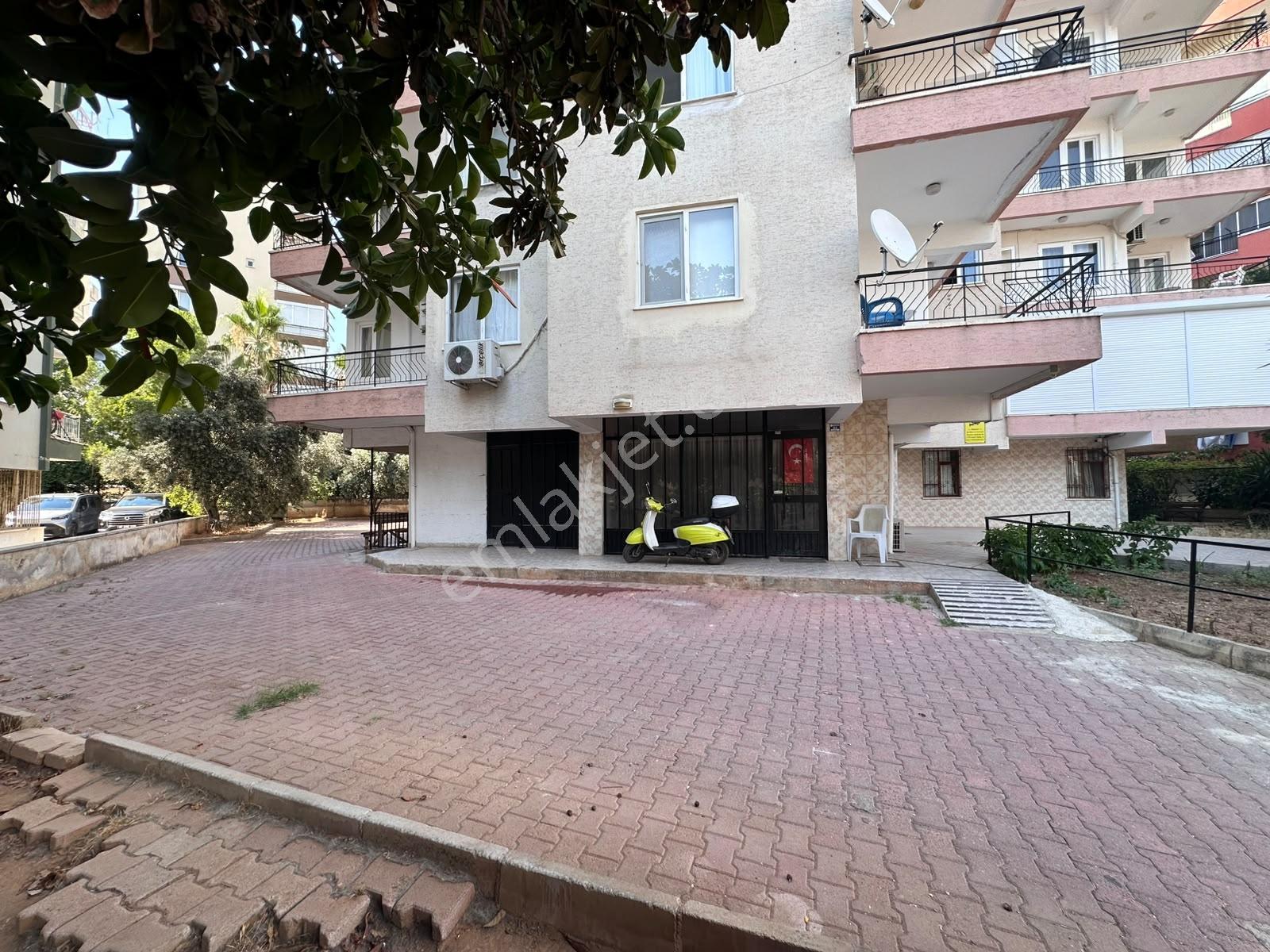 Önü Açık, Ferah Konumlu Satılık Dükkan - Görsel 17
