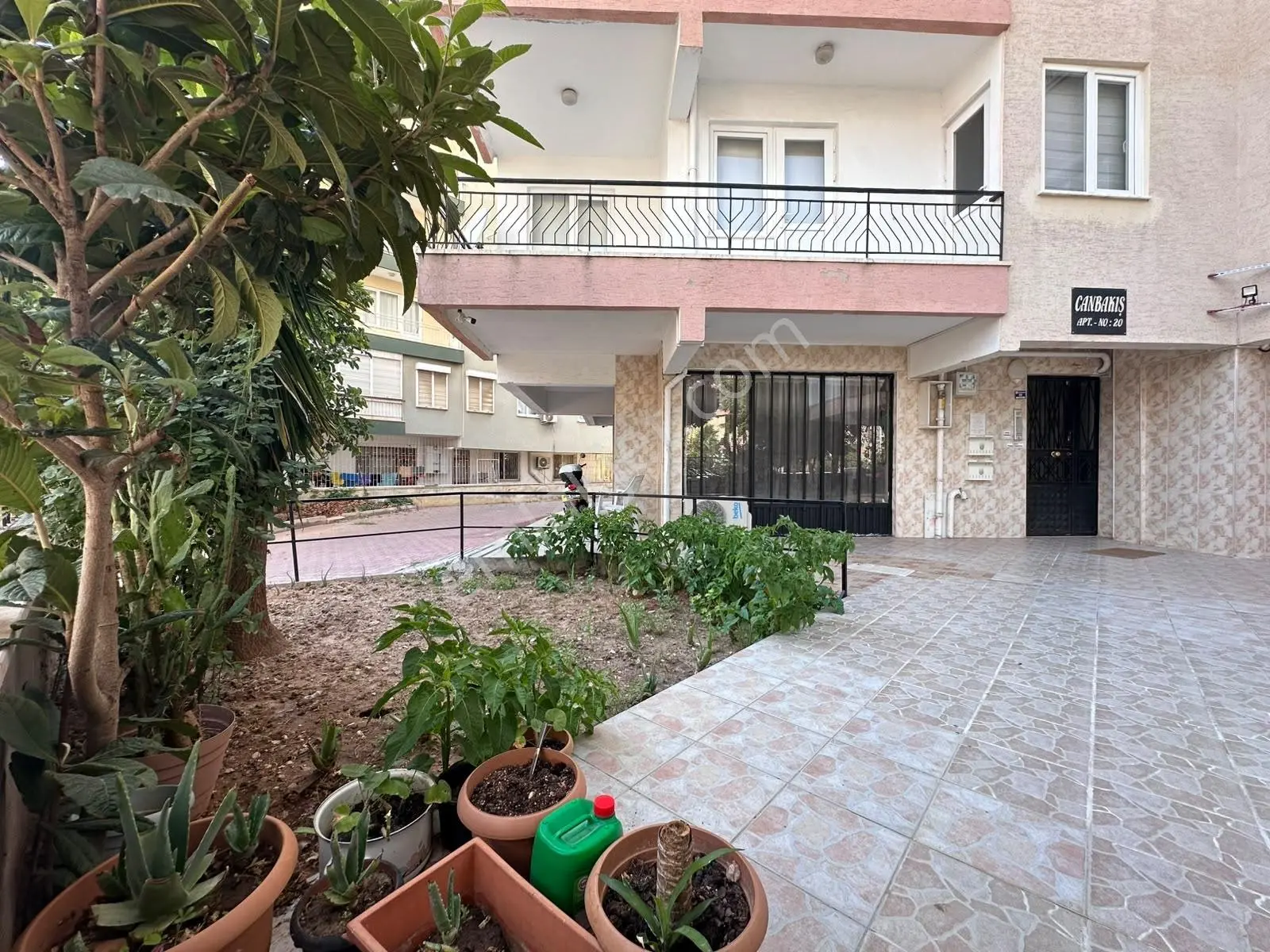 Önü Açık, Ferah Konumlu Satılık Dükkan - Görsel 19