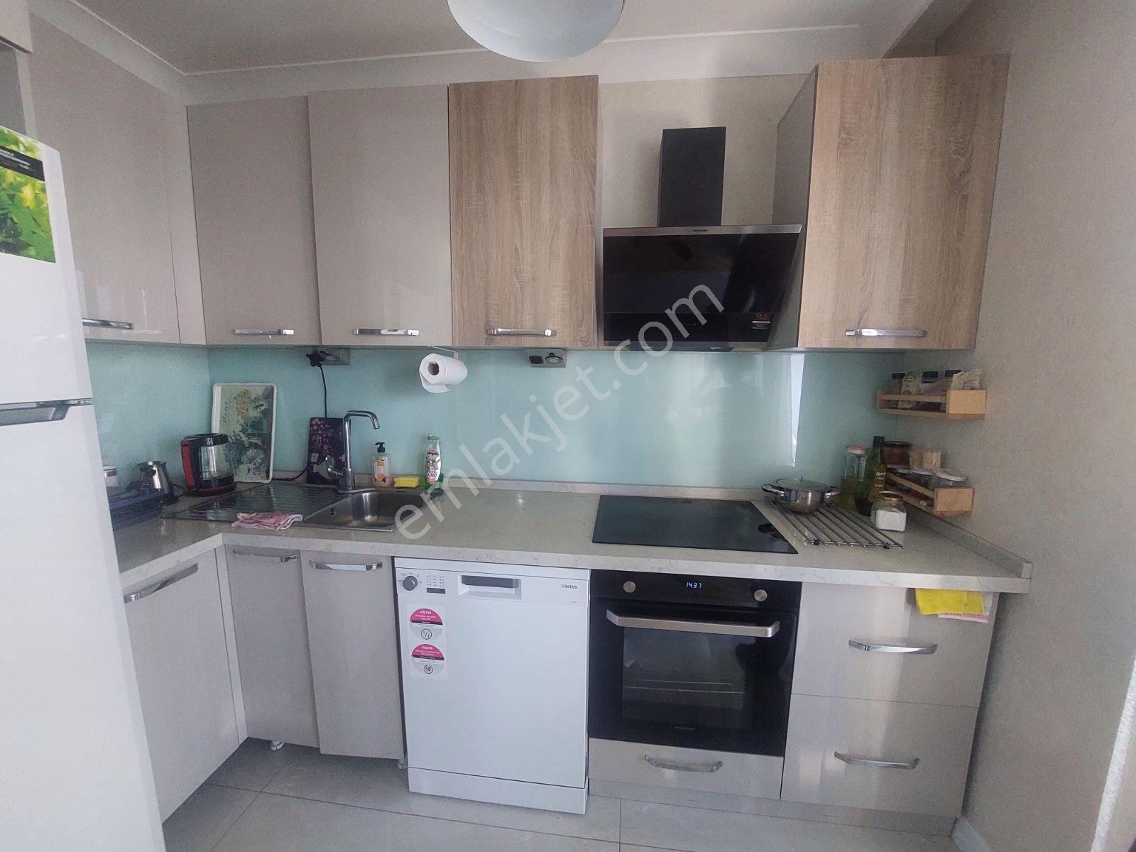 Metroya Yürüme Mesafesi Havuzlu Full Eşyalı 2+1 Kiralık Daire - Görsel 32