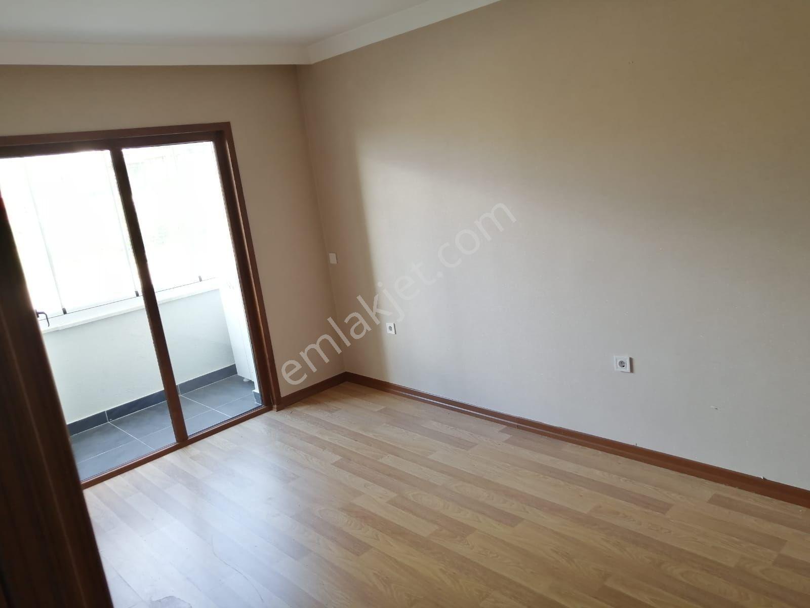 Ata Mahallesi Söğüt Bahçe Ara Kat Boyalı Kiralık 4+1 - Görsel 20