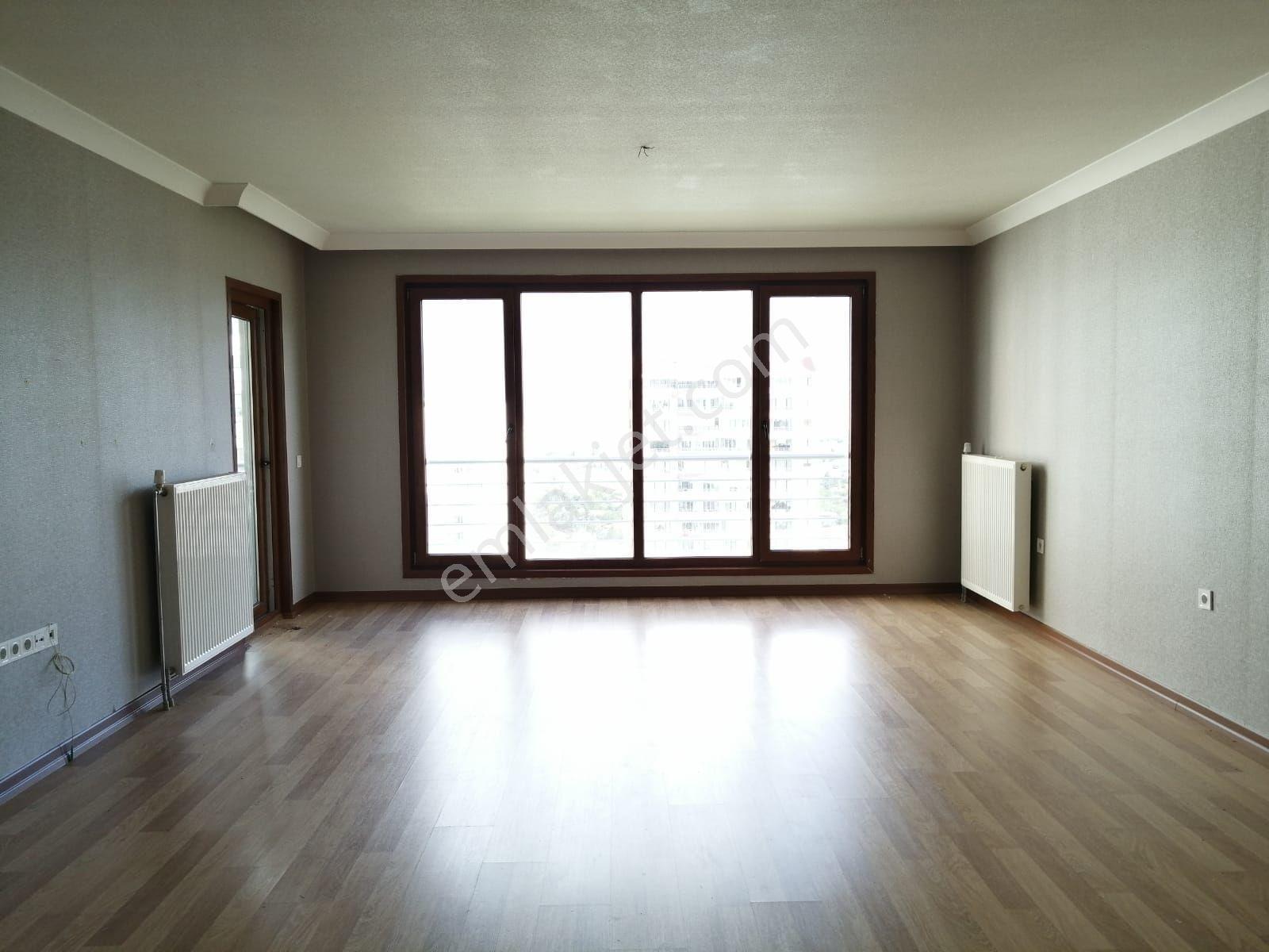 Ata Mahallesi Söğüt Bahçe Ara Kat Boyalı Kiralık 4+1 - Görsel 2