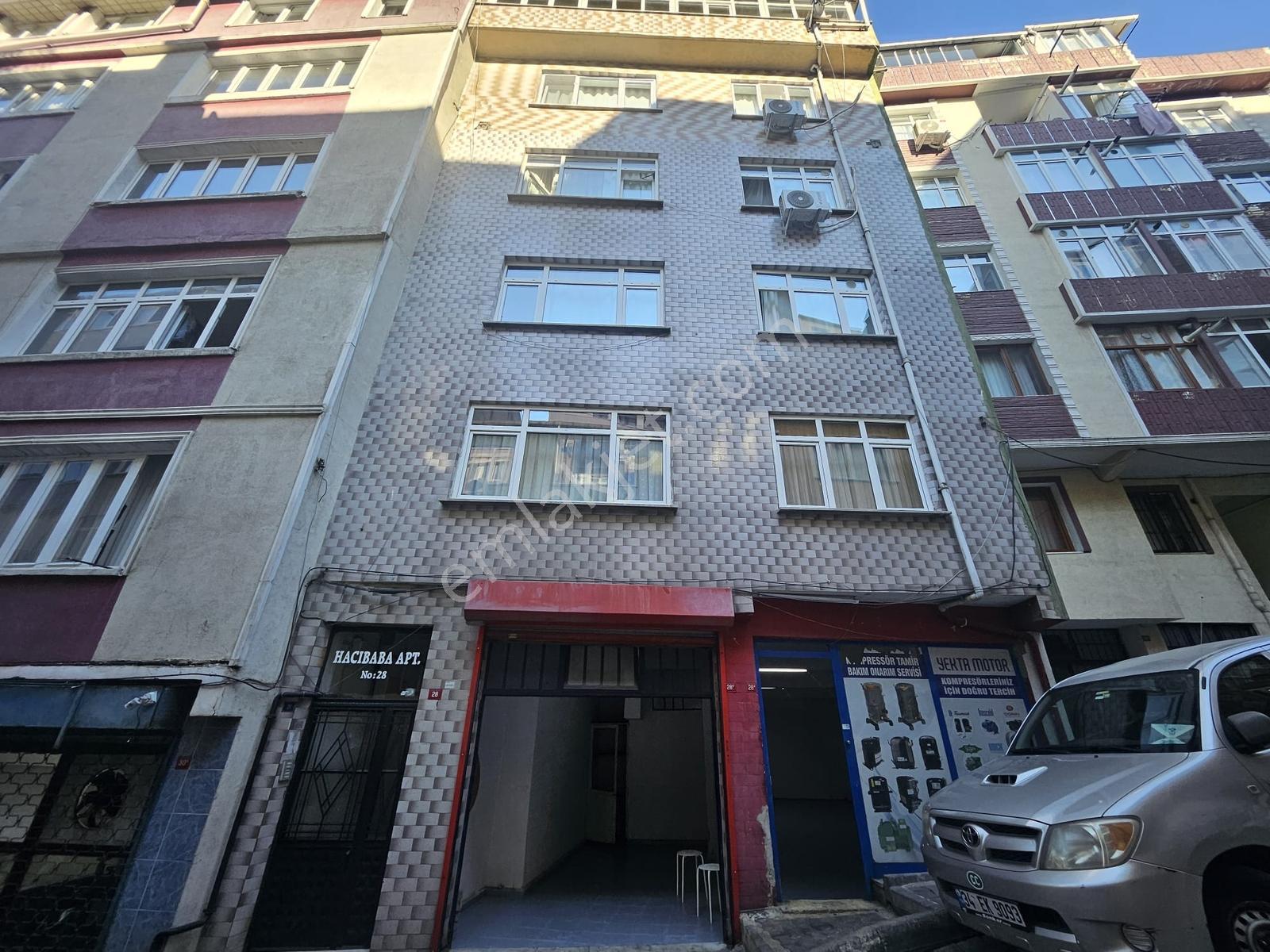 Kağıthane Gültepe Mah 60m2+16m2 Satılık İşyeri Dükkan Ofis