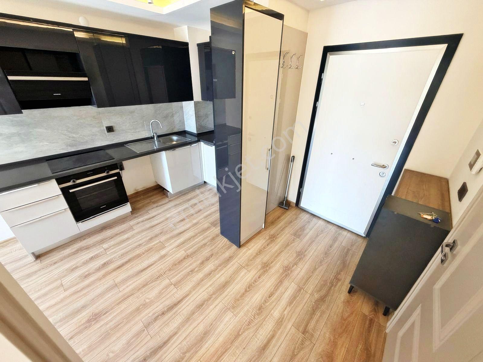 Aktif'ten Akçay'da Satılık Kapalı Otoparklı, Fitness Salonlu Ön Cephe Lüx 1+1 Daire - Görsel 34