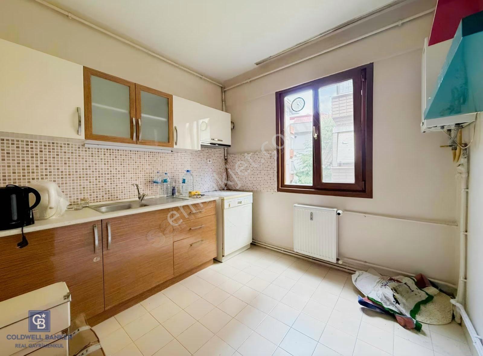 Acıbadem Dostlar Sitesi Ara Katta Kiralık 3+1 - Görsel 4