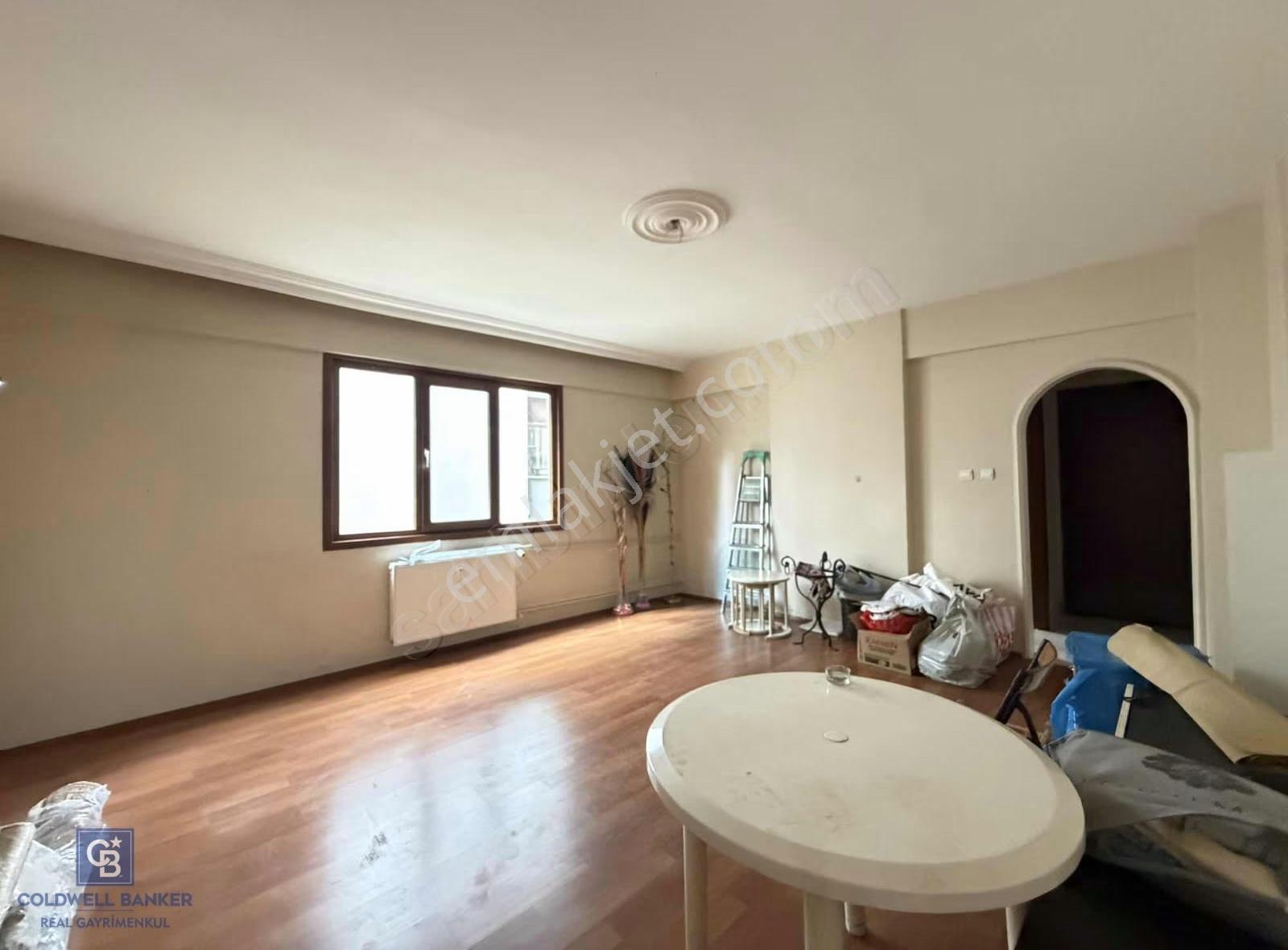 Acıbadem Dostlar Sitesi Ara Katta Kiralık 3+1 - Görsel 8