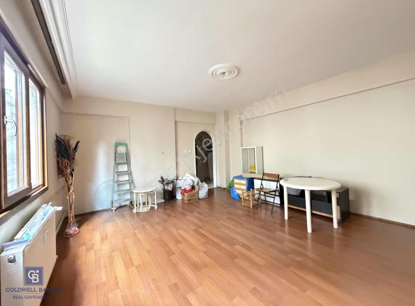 Acıbadem Dostlar Sitesi Ara Katta Kiralık 3+1 - Görsel 11