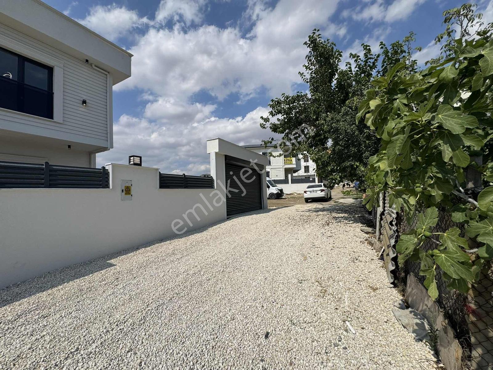 Yeniçiftlikte 2026 Sıfır 3+1 Villa | 328 M² | Kredi Uygun - Görsel 17