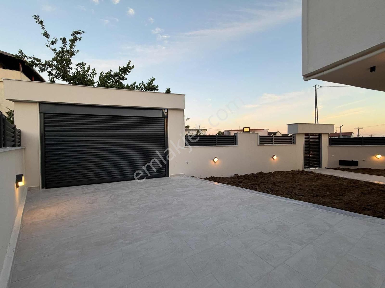 Yeniçiftlikte 2026 Sıfır 3+1 Villa | 328 M² | Kredi Uygun - Görsel 11