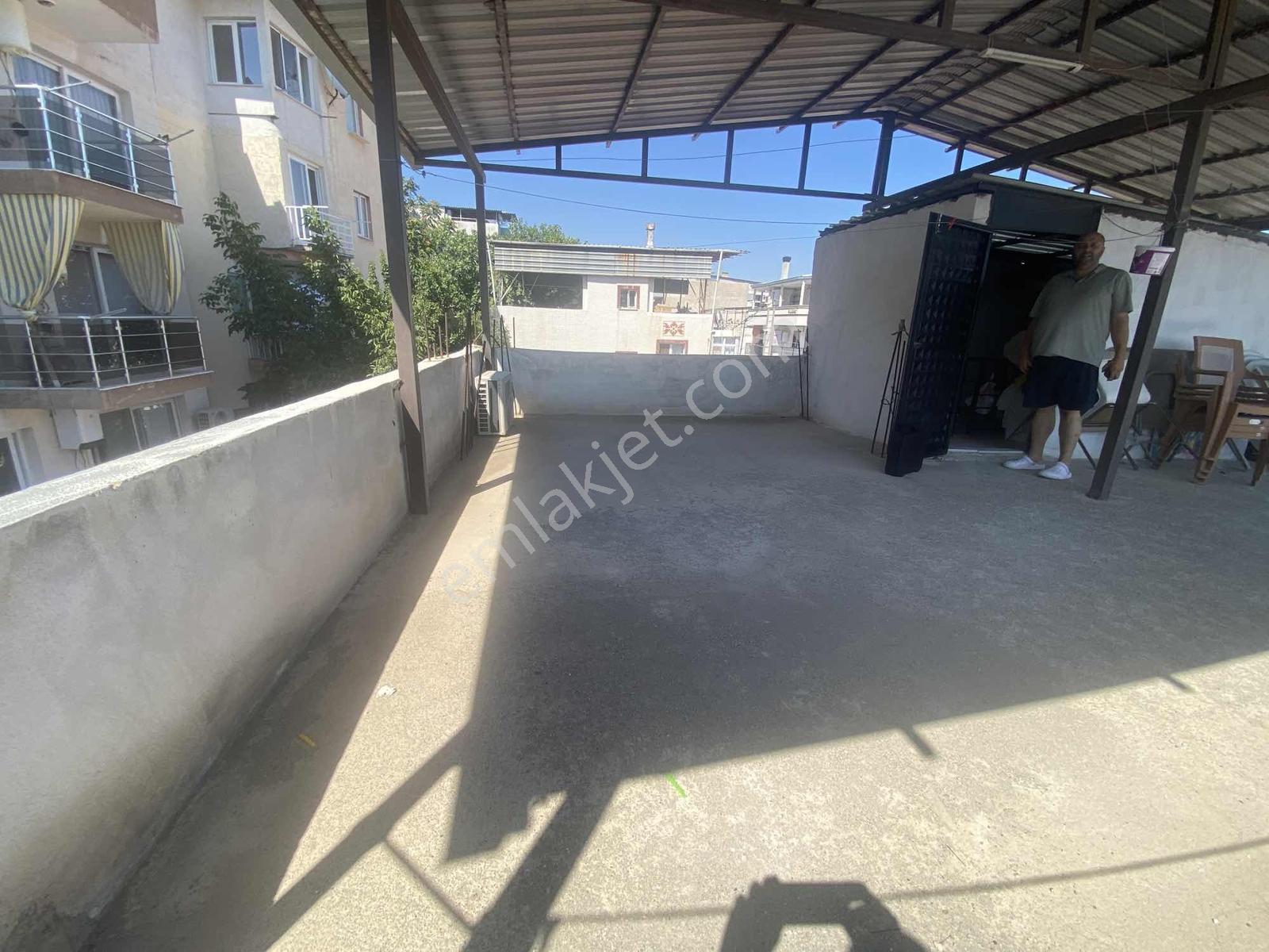 Bornova Kızılay Mahallesinde İki Katlı Satılık Bina. - Görsel 20