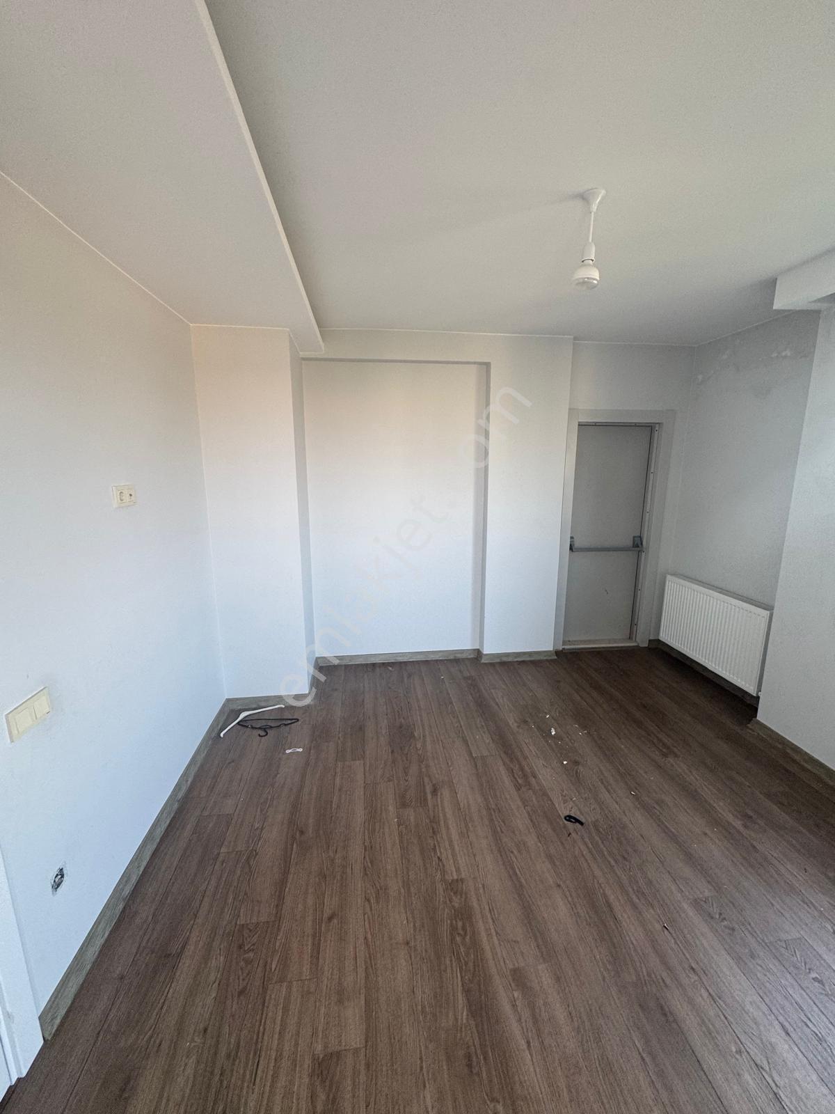 Çınarlıda Az Katlı 3+1 Açık Mutfak Doğalgazlı Migrosa Yakın Cadde Üzeri Kiralık Dubleks - Görsel 7