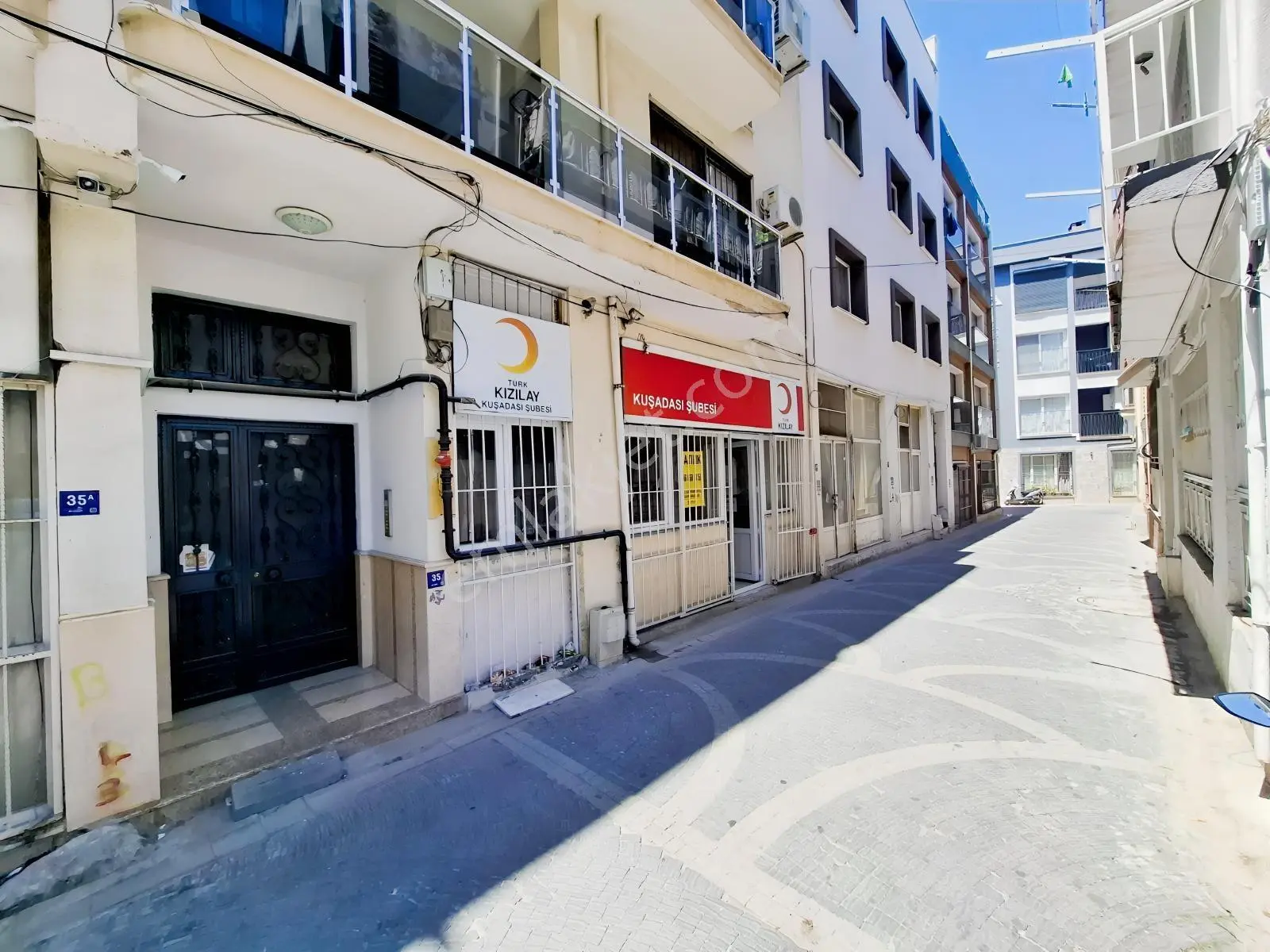 Türkmen Mahallesinde Satılık Merkezi Konumda Dükkan