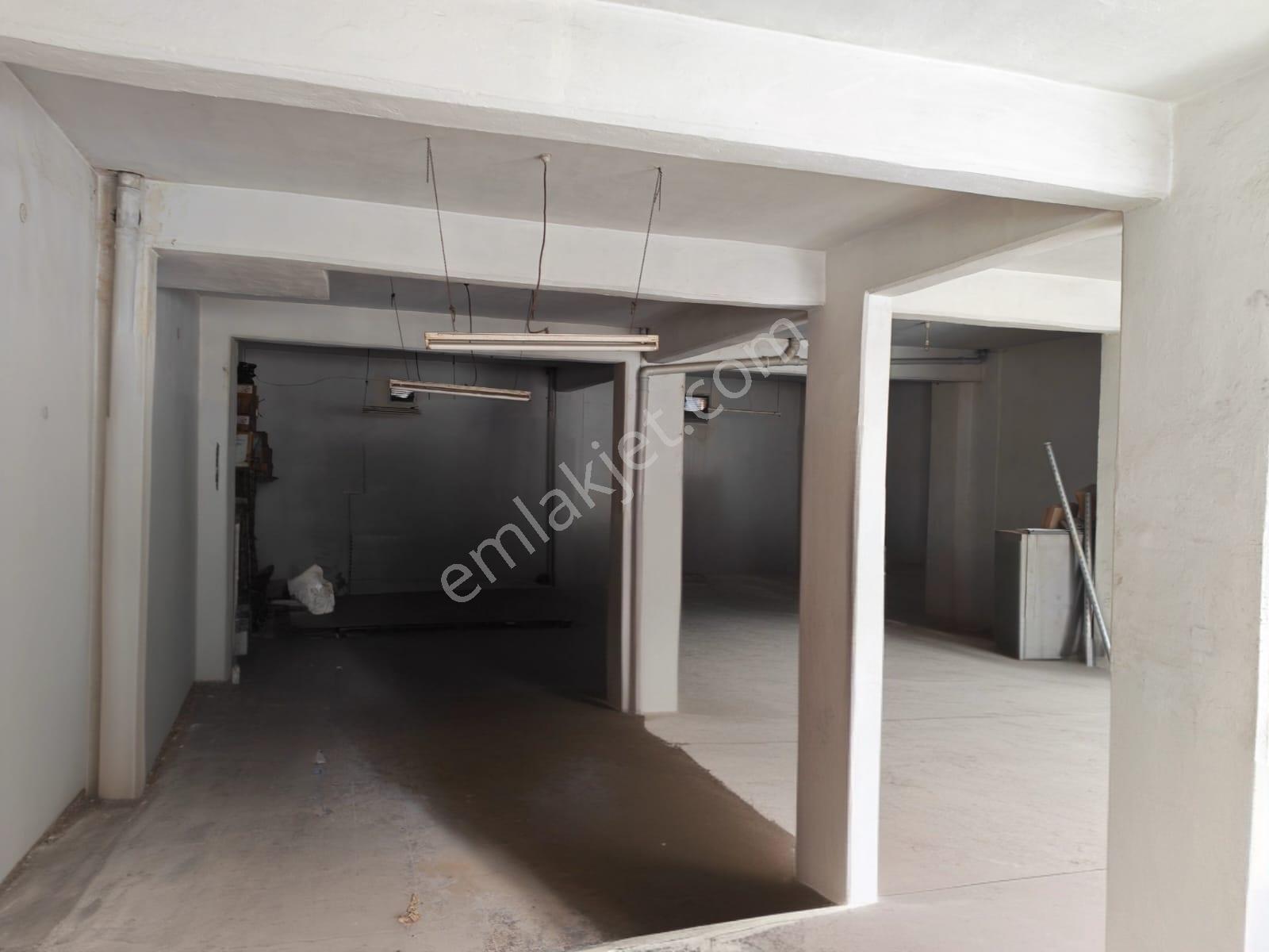Çamdibi Kartal Durağı Yakını Kiralık Dükkan