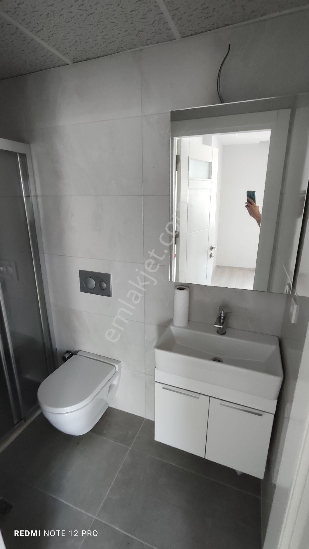 Çukurova Fırın Hemen Arkası 3+1 Açik Mutfak Doğalgazlı Havuzlu Sitede Kiralık - Görsel 16