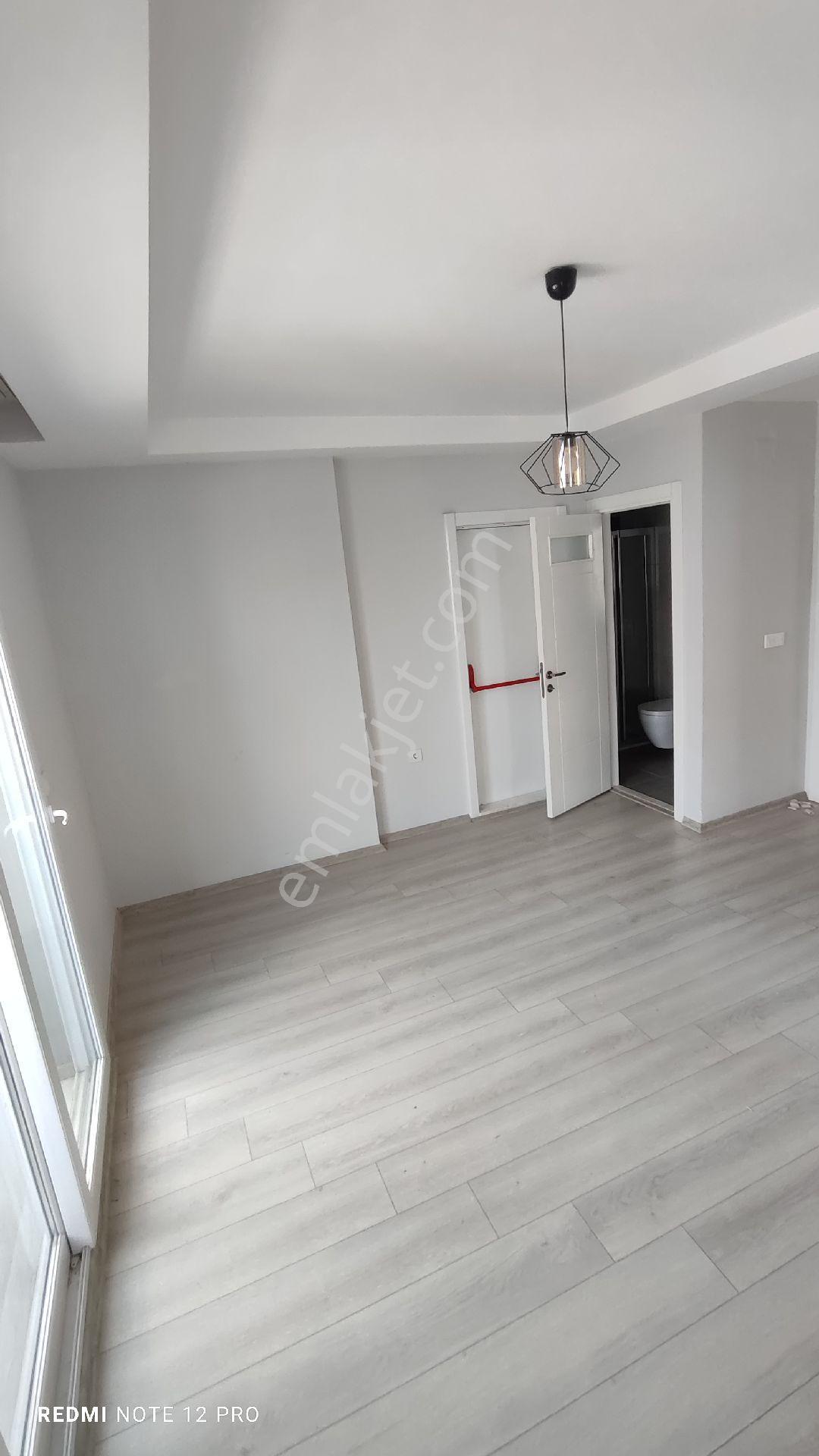 Çukurova Fırın Hemen Arkası 3+1 Açik Mutfak Doğalgazlı Havuzlu Sitede Kiralık - Görsel 14