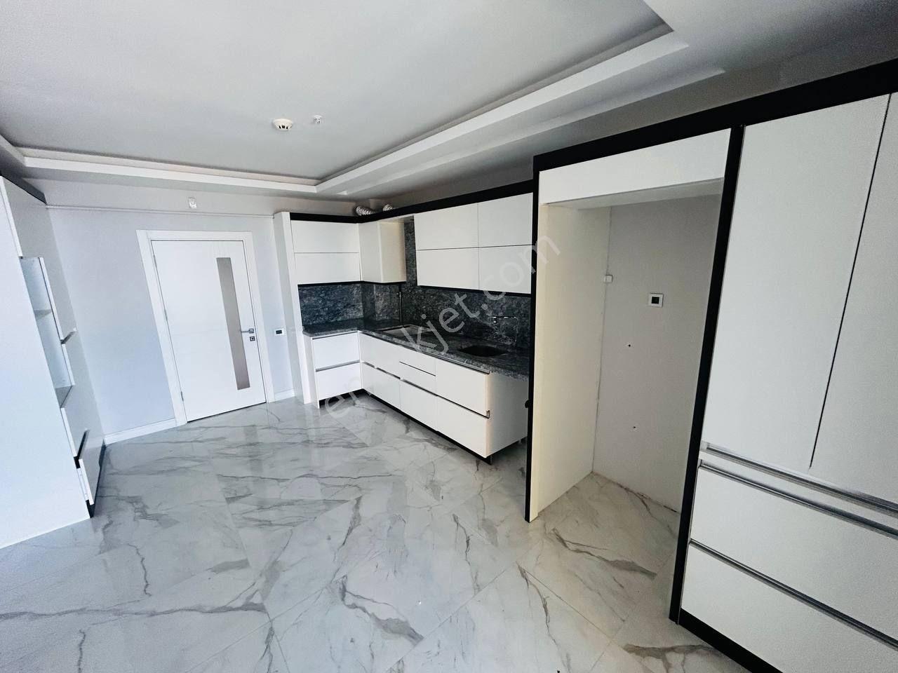 Balaç’ta Havuzlu Site Full Manzaralı 4+1 Satılık Daire - Görsel 4