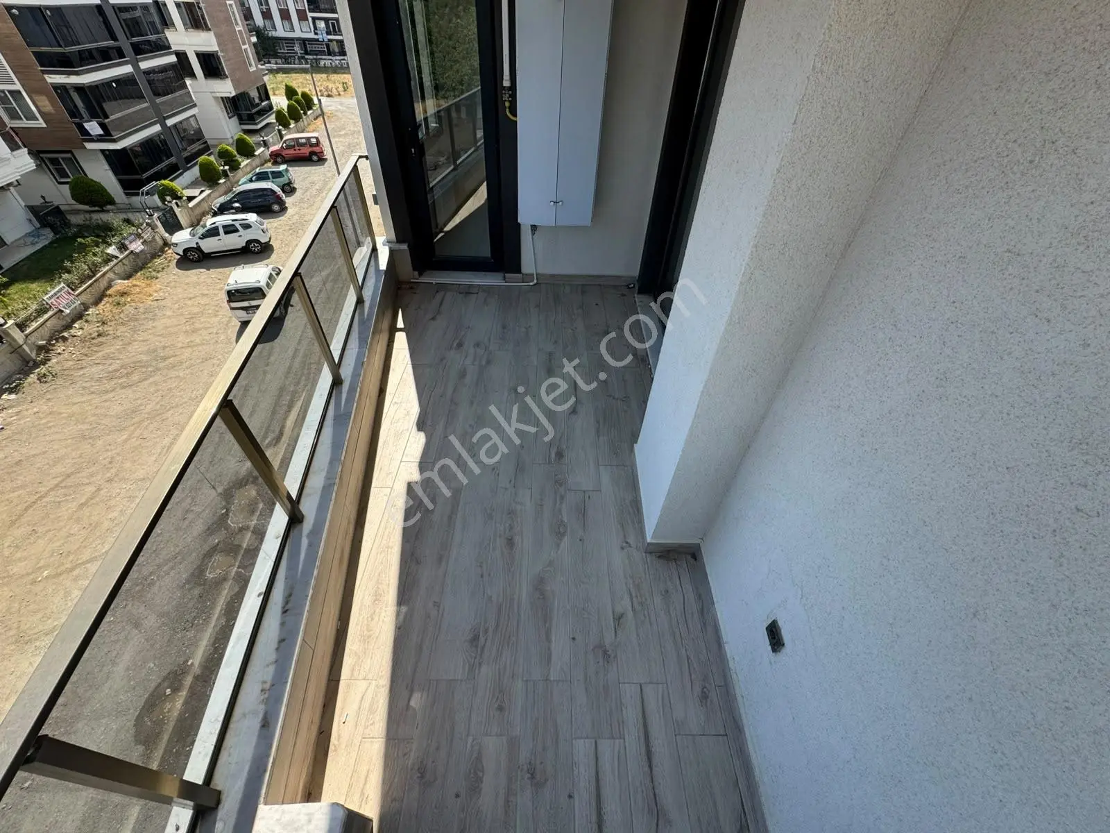 Kumsaldan Altınkumda Ebeveyn Banyolu 3 Yaşında_2+1_ara Kat Daire - Görsel 3