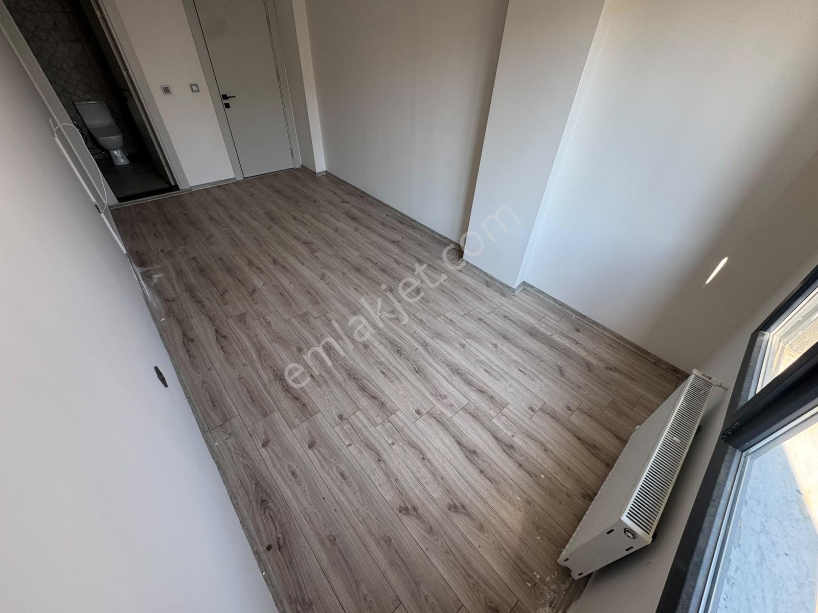Kumsaldan Altınkumda Ebeveyn Banyolu 3 Yaşında_2+1_ara Kat Daire - Görsel 16