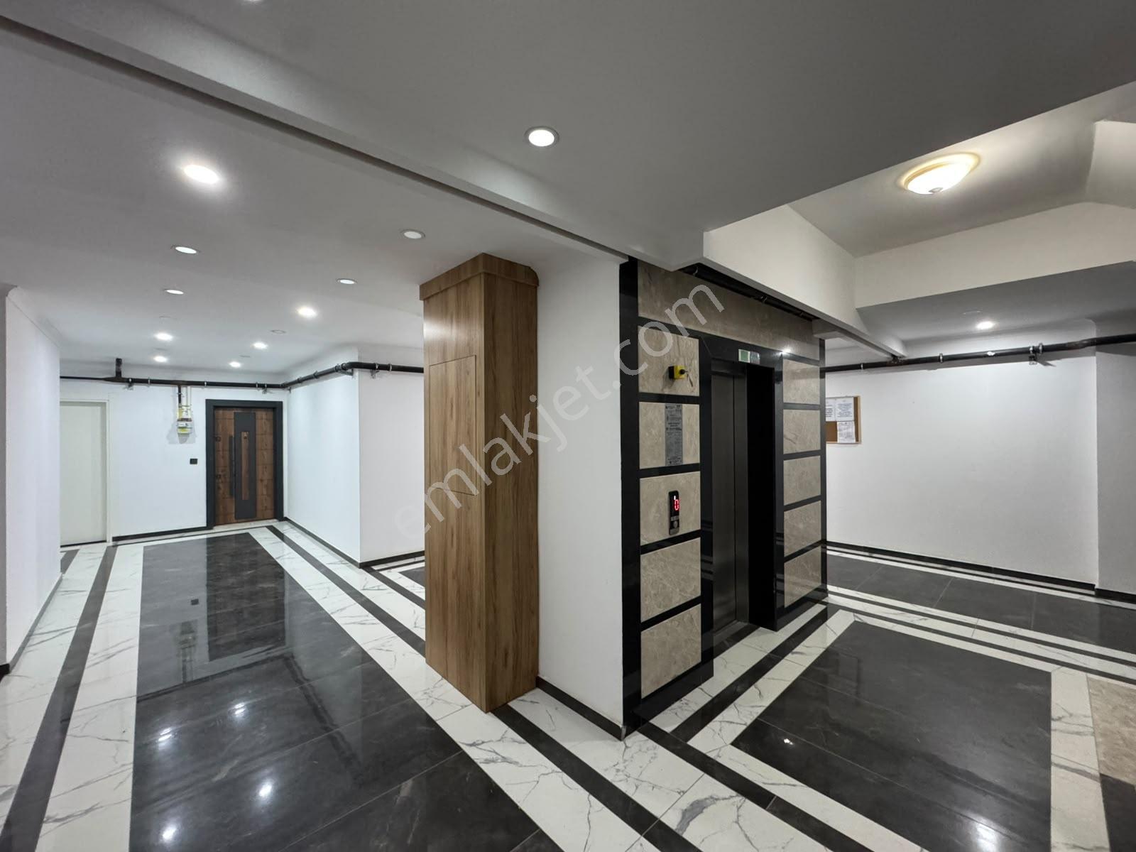 Kumsaldan Altınkumda Ebeveyn Banyolu 3 Yaşında_2+1_ara Kat Daire - Görsel 35