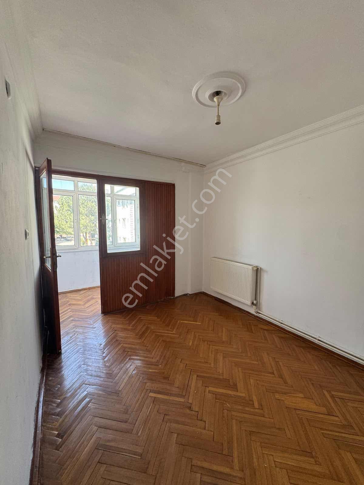 Alanyurt Yunusemre Mahallesinde Kiralık Daire - Görsel 29