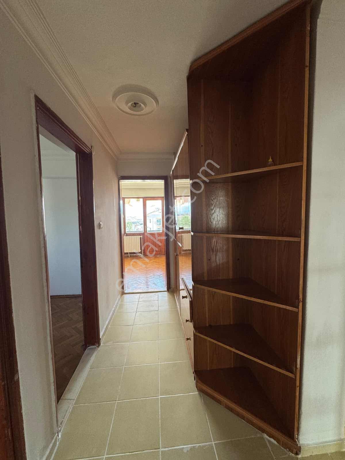 Alanyurt Yunusemre Mahallesinde Kiralık Daire - Görsel 12