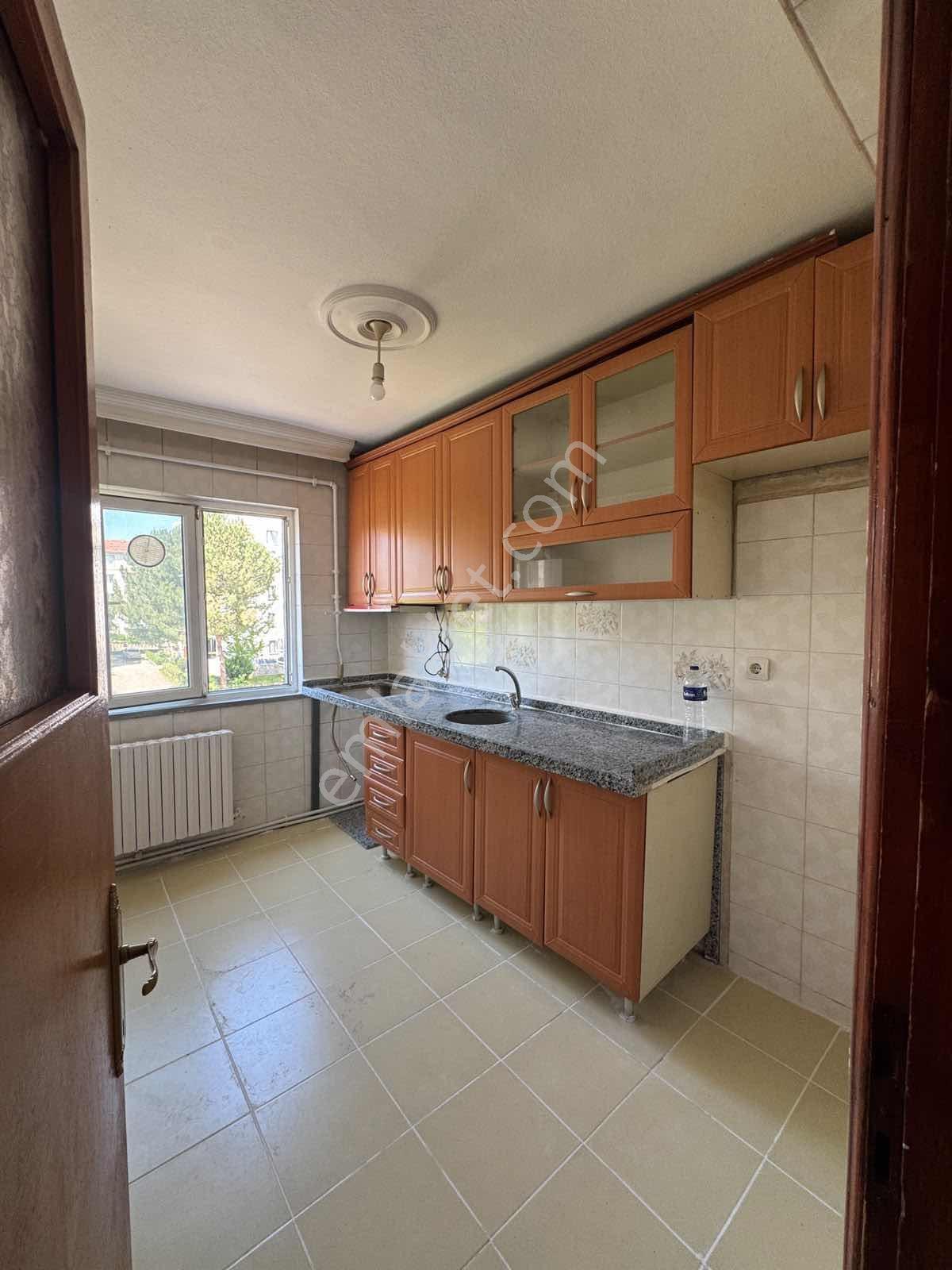 Alanyurt Yunusemre Mahallesinde Kiralık Daire - Görsel 25