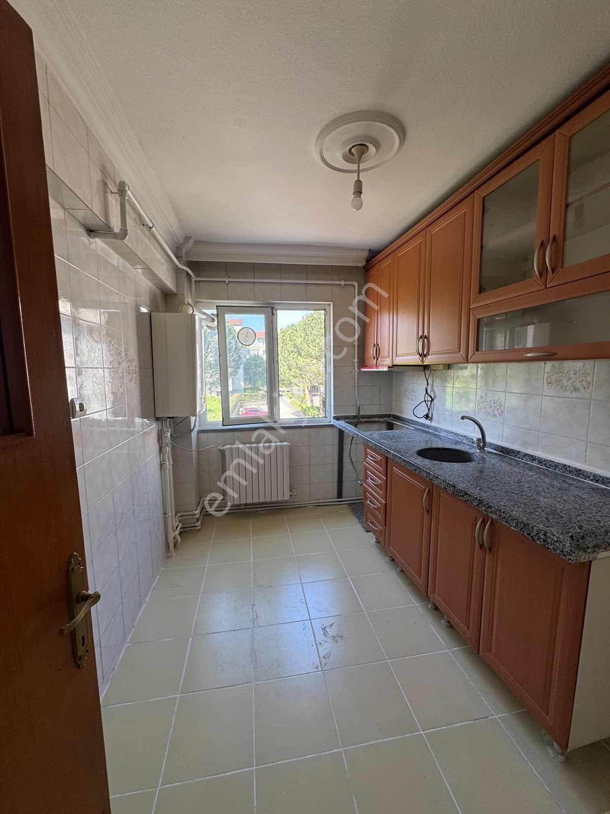 Alanyurt Yunusemre Mahallesinde Kiralık Daire - Görsel 11