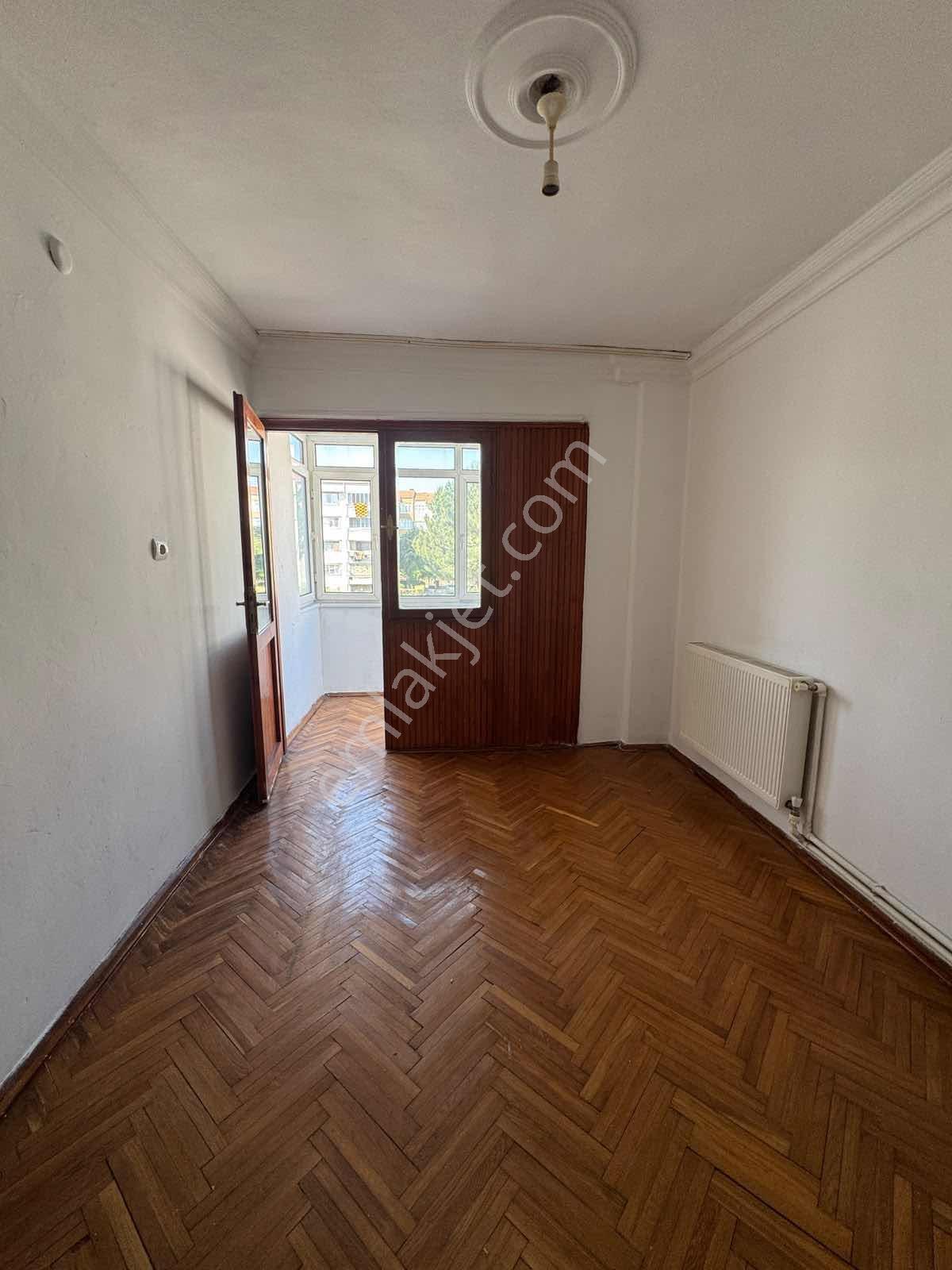 Alanyurt Yunusemre Mahallesinde Kiralık Daire - Görsel 28