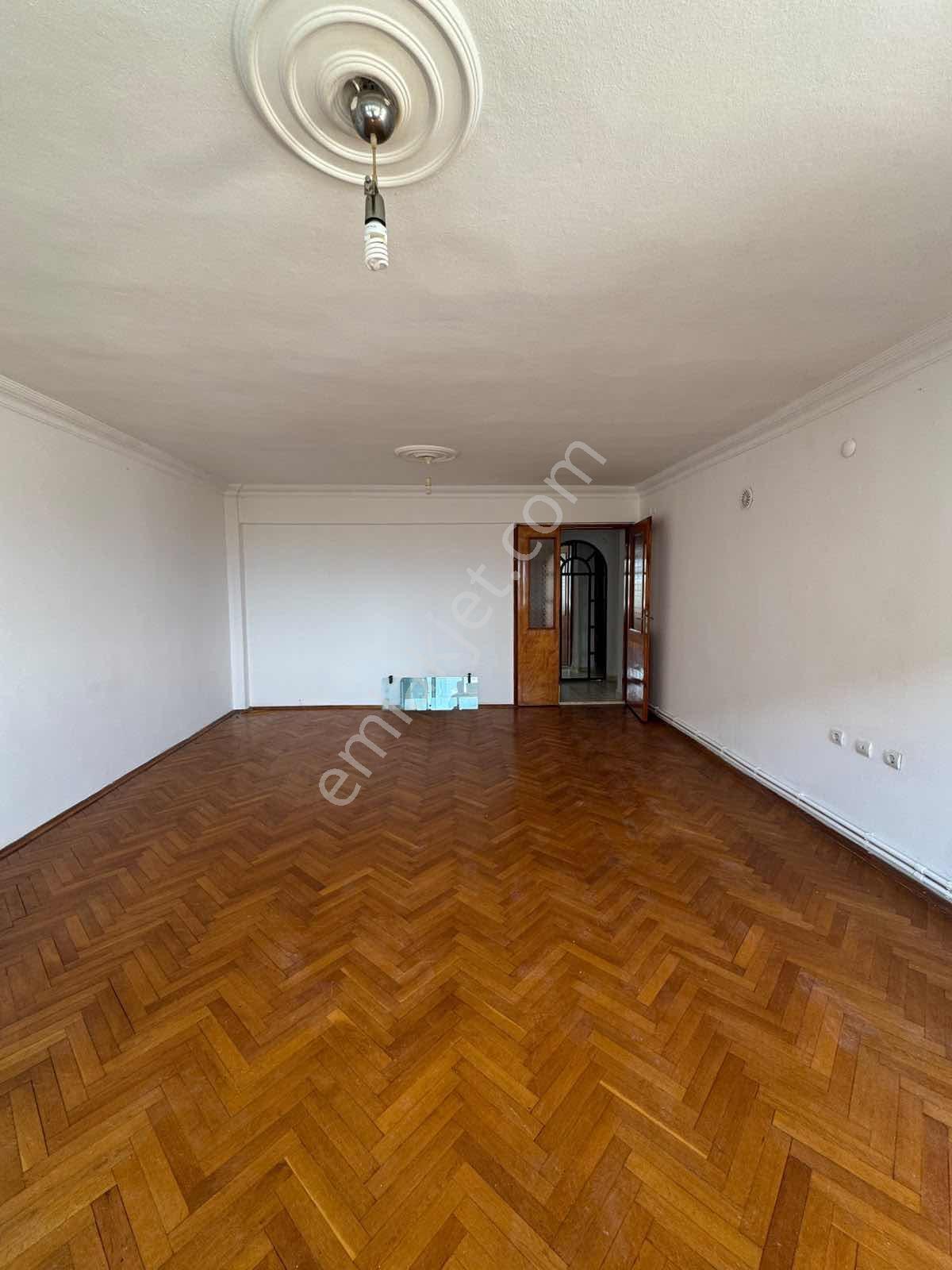 Alanyurt Yunusemre Mahallesinde Kiralık Daire - Görsel 3