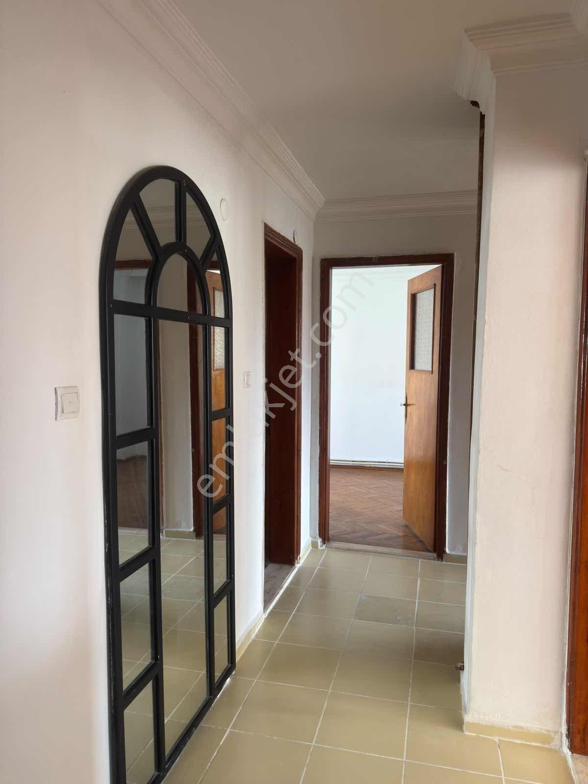 Alanyurt Yunusemre Mahallesinde Kiralık Daire - Görsel 21