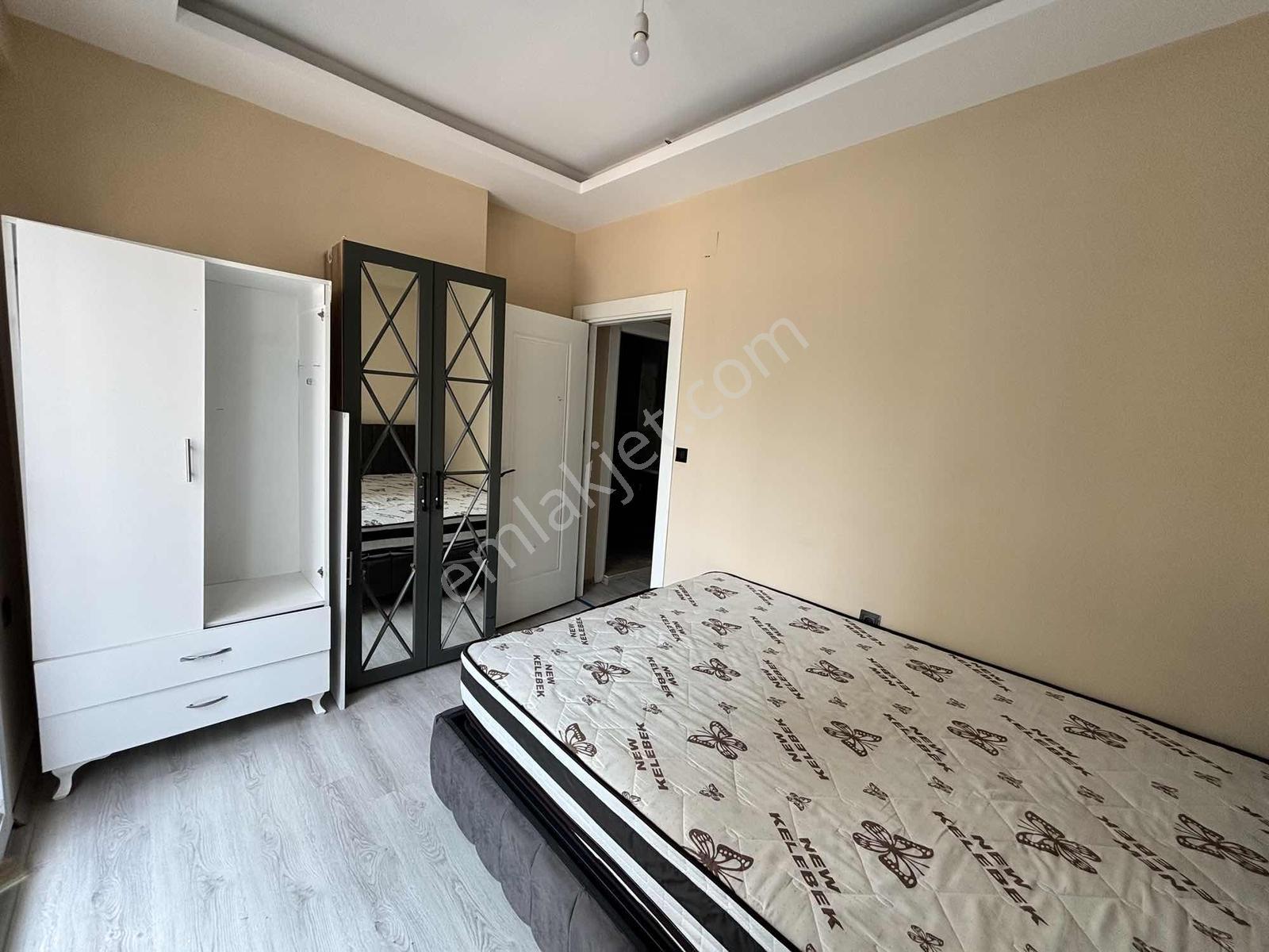 Çarkıpare'de Stadyum Manzaralı Geniş Oturumlu Sıfır Eşyalı 1+1 - Görsel 20