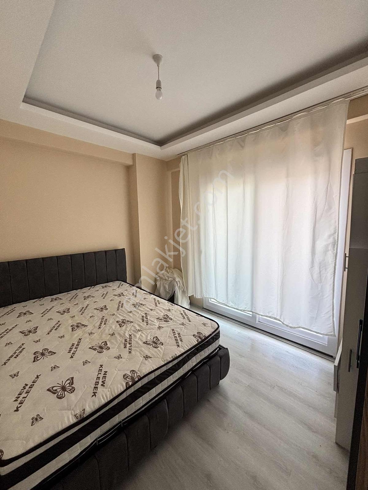 Çarkıpare'de Stadyum Manzaralı Geniş Oturumlu Sıfır Eşyalı 1+1 - Görsel 21