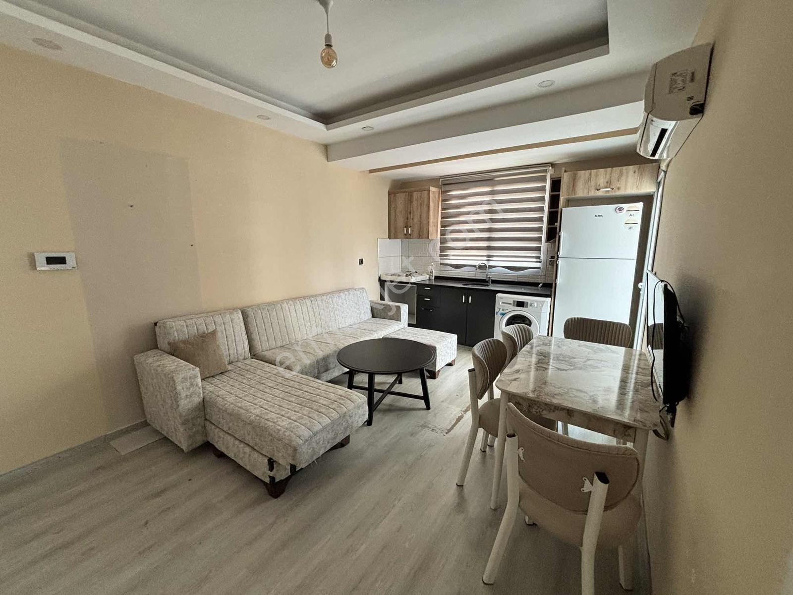 Çarkıpare'de Stadyum Manzaralı Geniş Oturumlu Sıfır Eşyalı 1+1 - Görsel 14