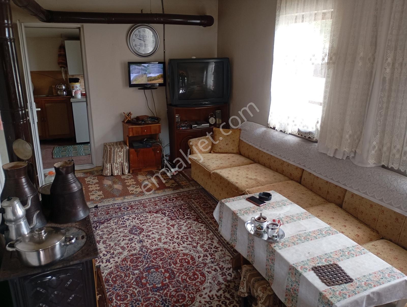 Elit Emlak'tan Kırıklar Köyünde 12 Dönüm Tarla+ Ev - Görsel 6
