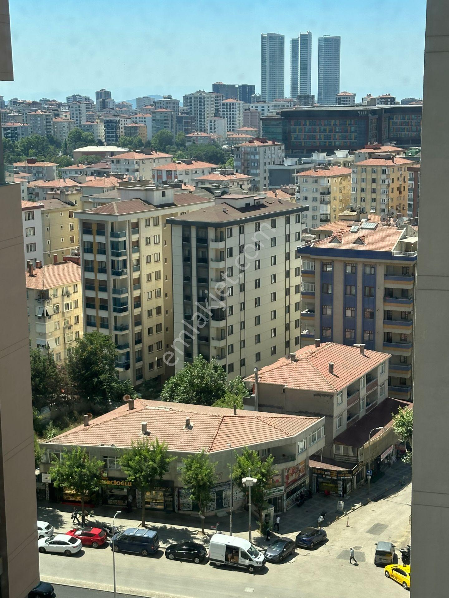 Kadıköy Fikirtepe Emlak Konut 16. Etapta Manzaralı 3+1