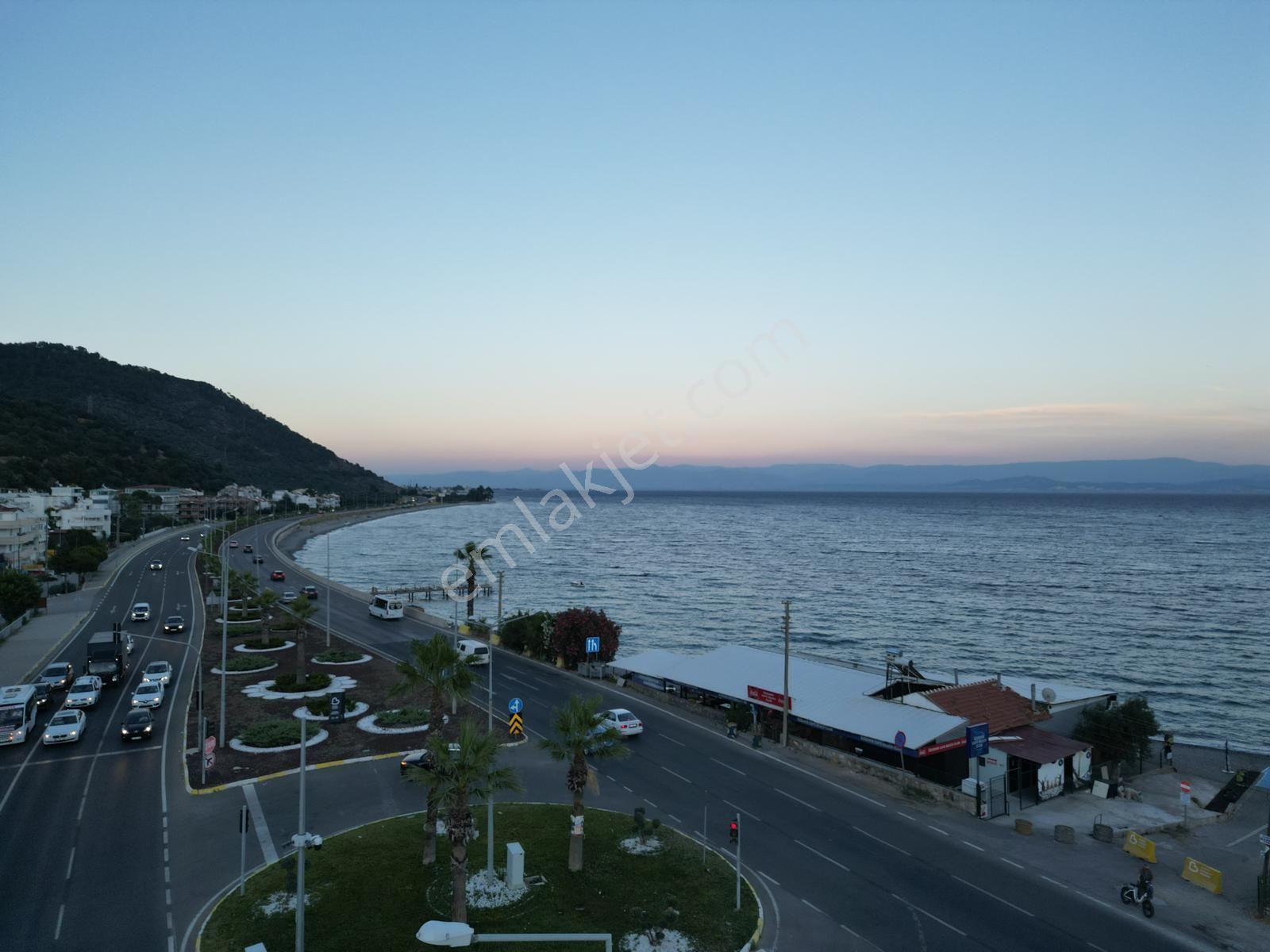 Altınoluk'ta Deniz Manzaralı Eşyalı Satılık Dubleks Daire - Görsel 30