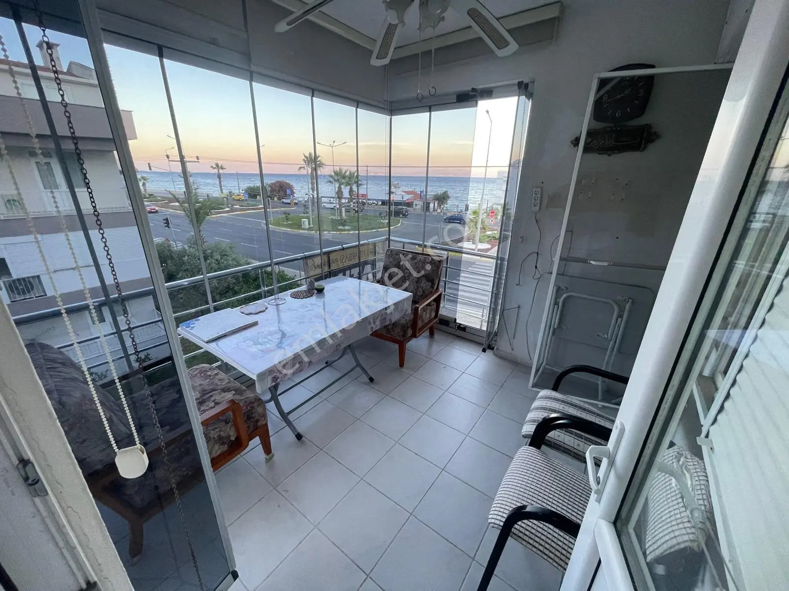 Altınoluk'ta Deniz Manzaralı Eşyalı Satılık Dubleks Daire - Görsel 3