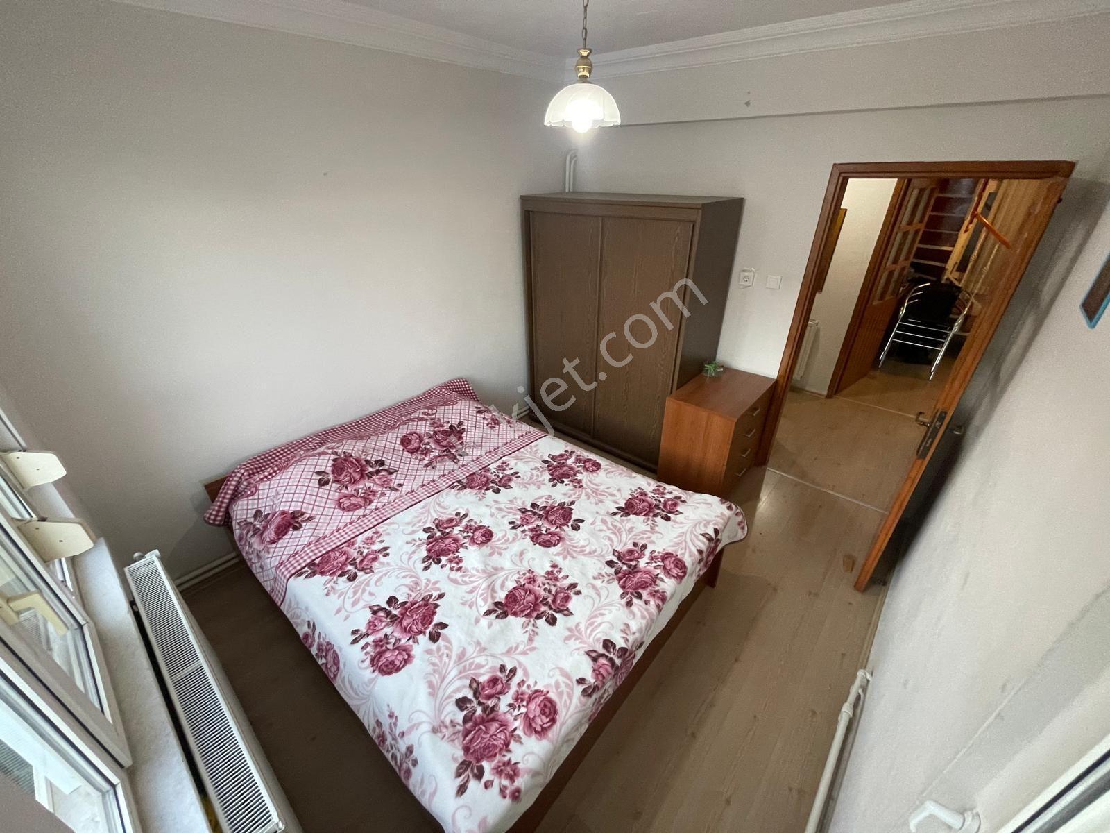 Altınoluk'ta Deniz Manzaralı Eşyalı Satılık Dubleks Daire - Görsel 14