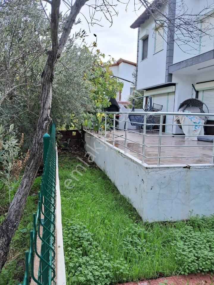 İzmir Çeşme Ildırı Geniş Bahçeli Köşe Konumlu Dubleks Villa - Görsel 9