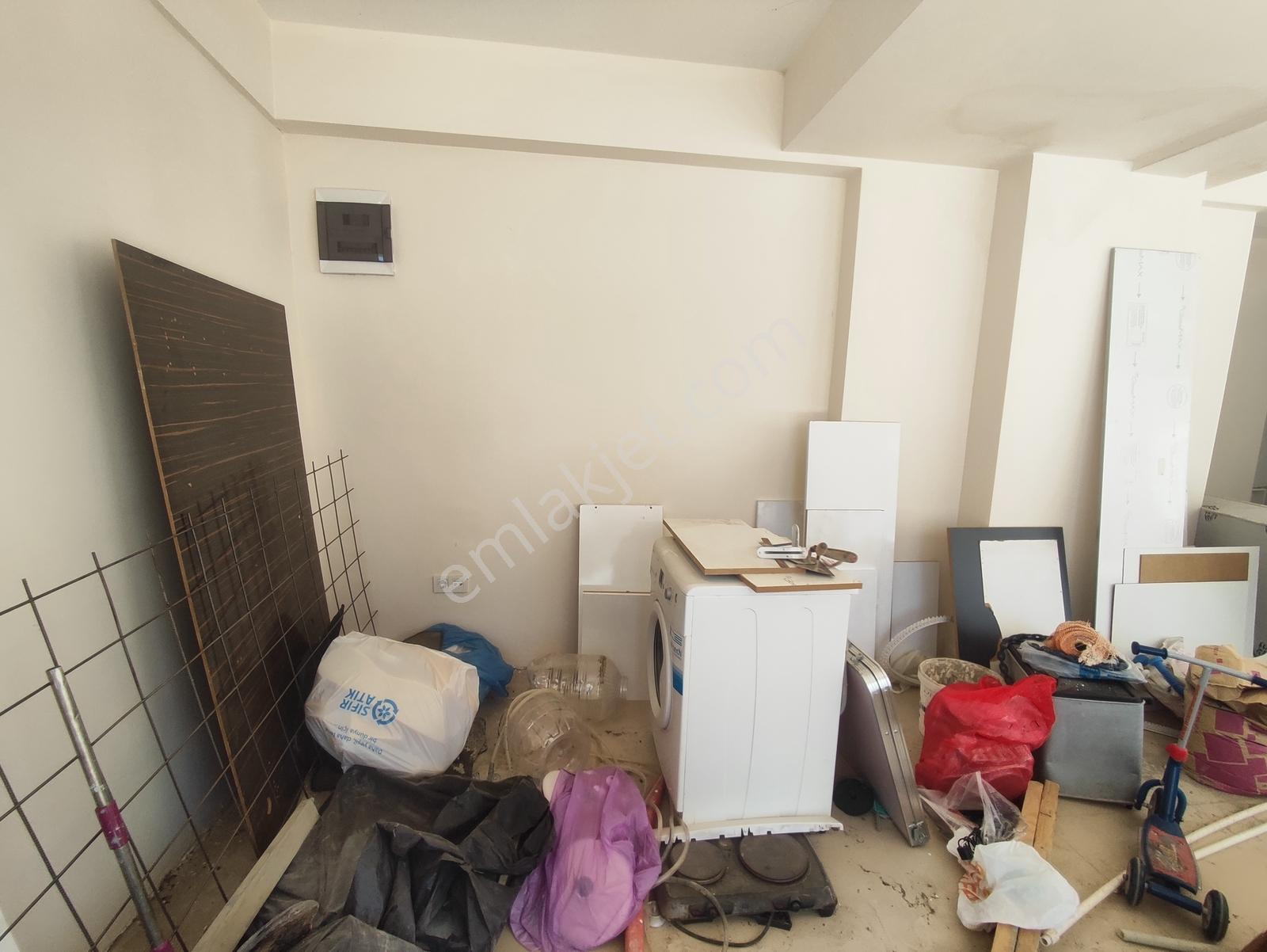 Ulukentte Merkezi Konumda Kiralık Dükkan - Görsel 15