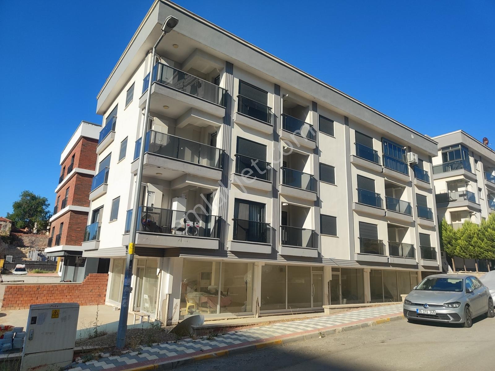 Ulukentte Merkezi Konumda Kiralık Dükkan