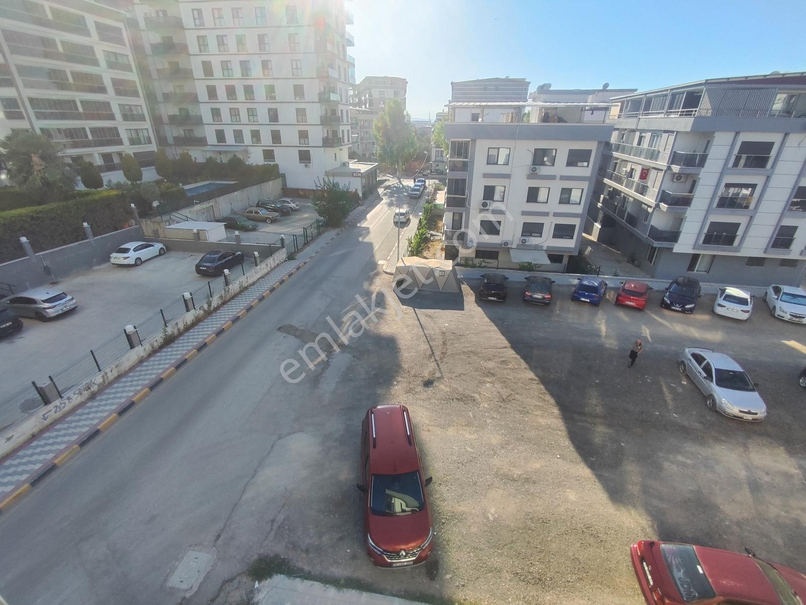 Ulukentte Merkezi Konumda Kiralık Dükkan - Görsel 27